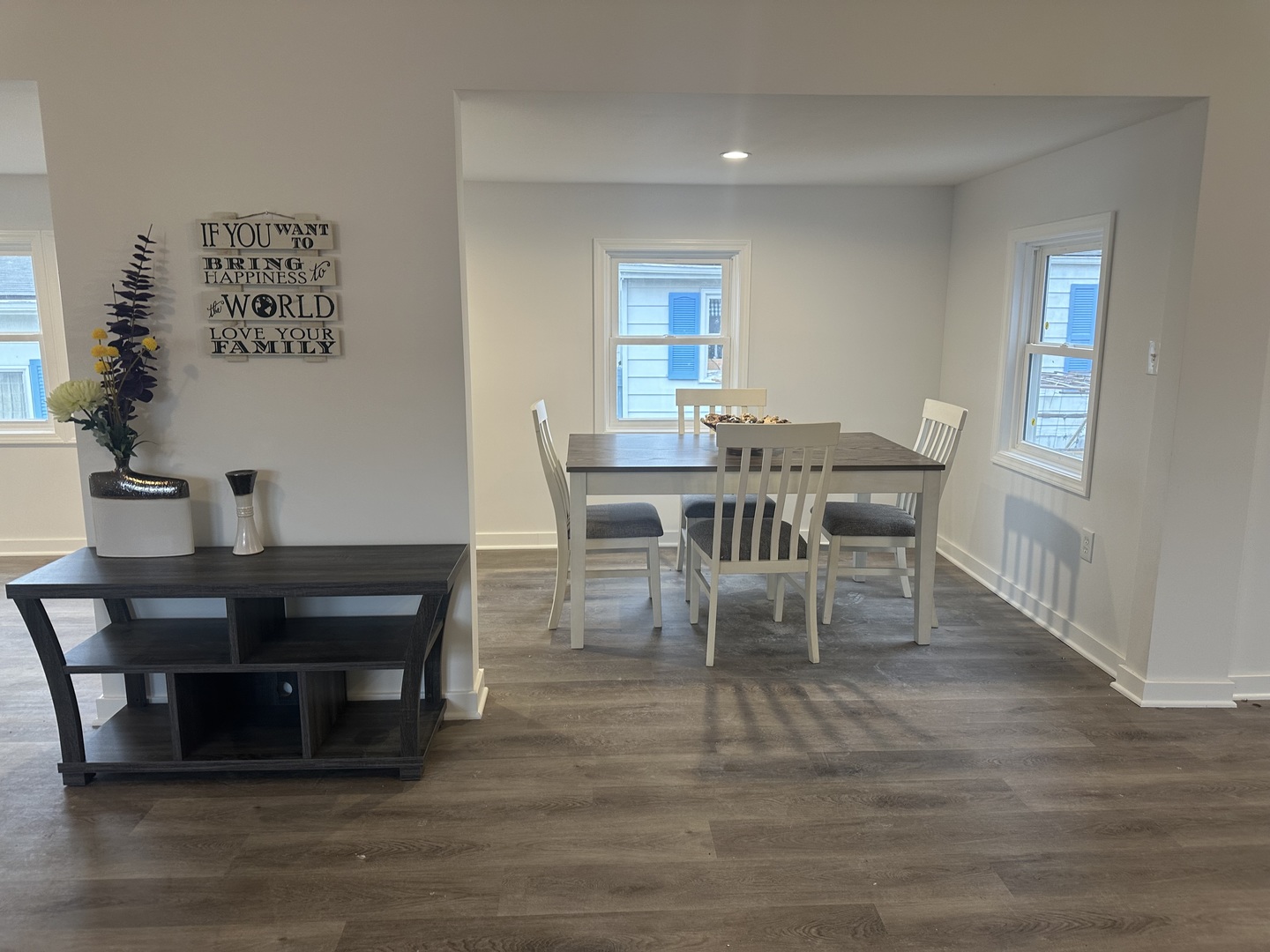 242 Blackthorn Road