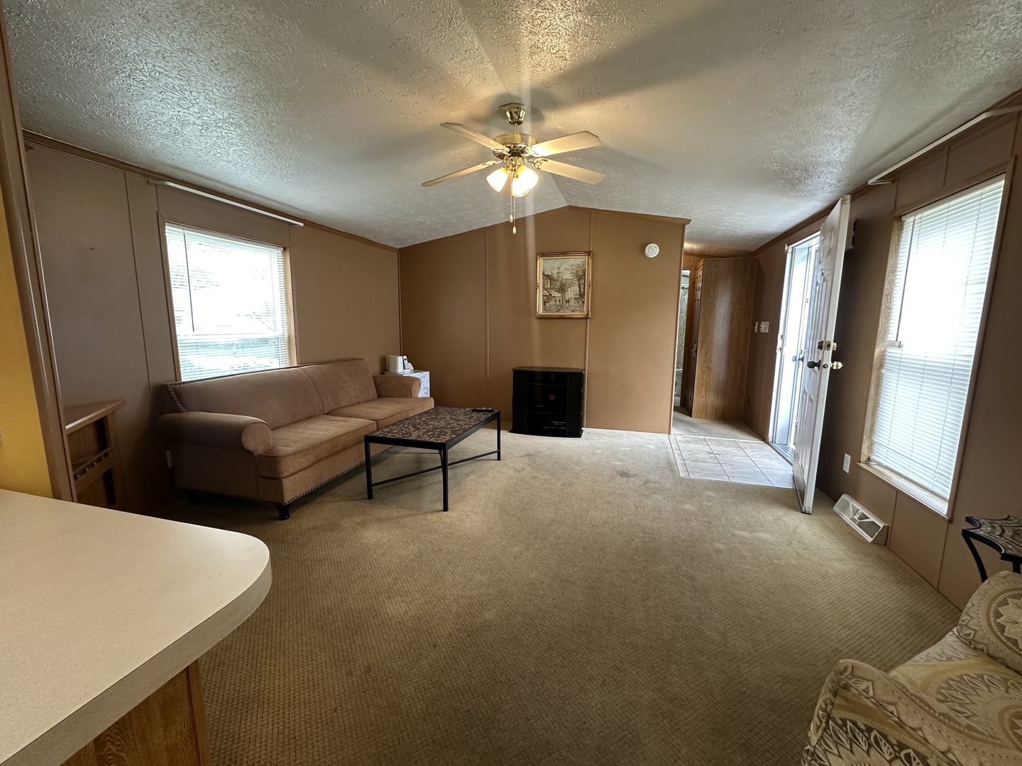 194 N WINDMERE Circle