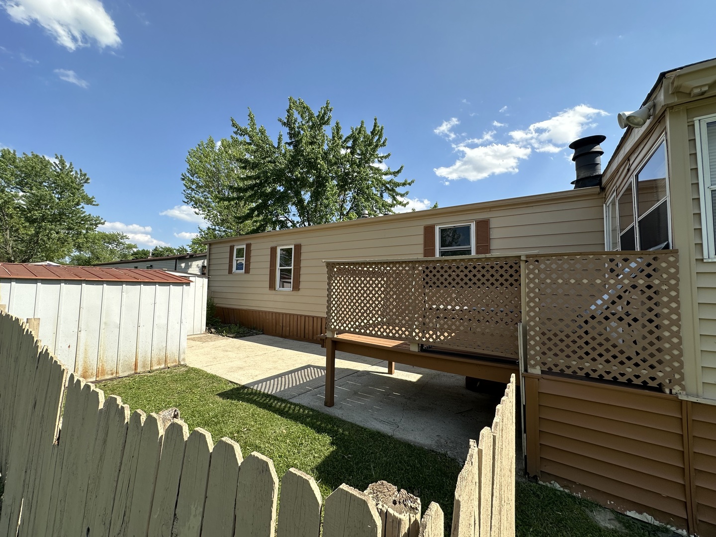 180 N Windmere Circle