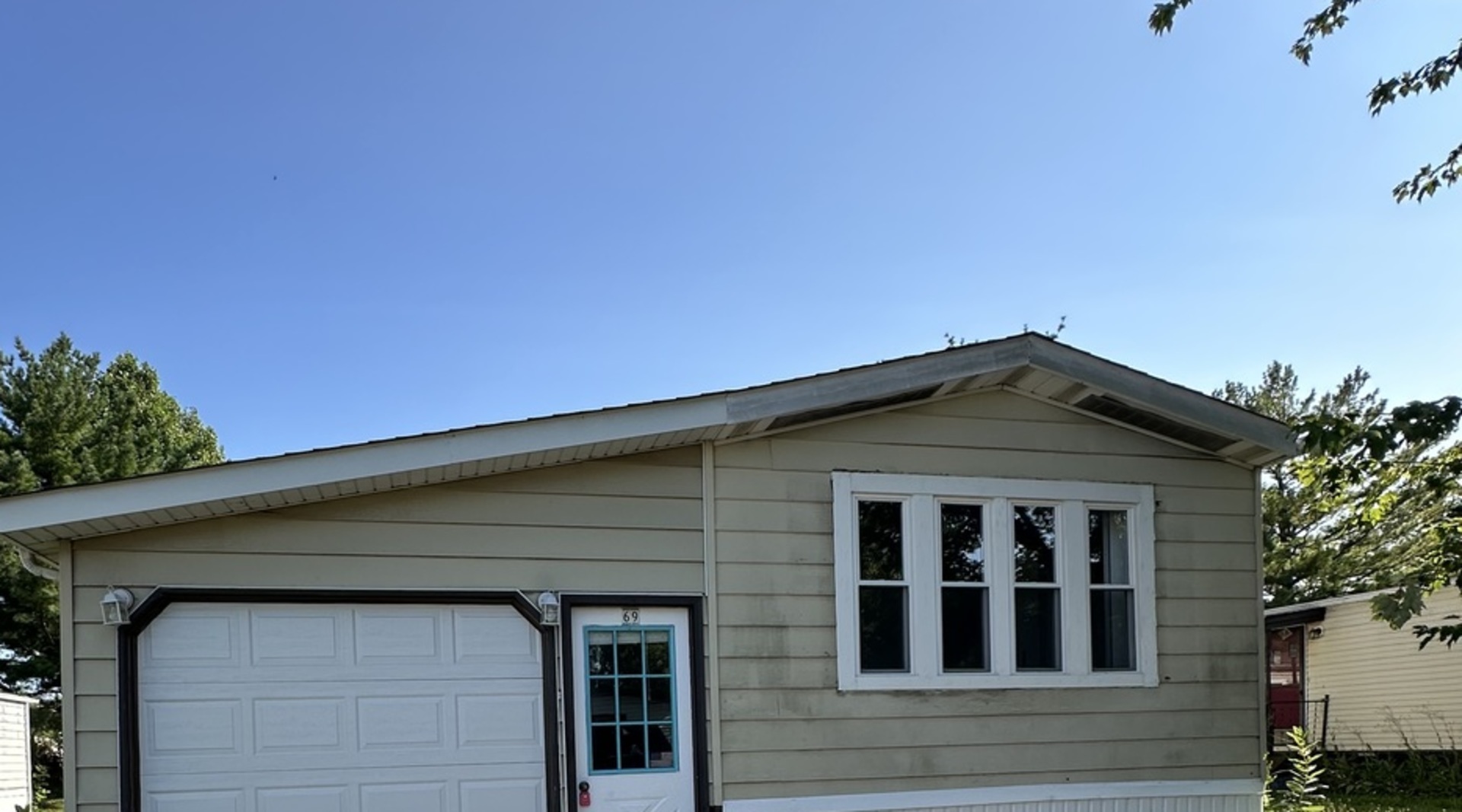 69 Candlegate Circle