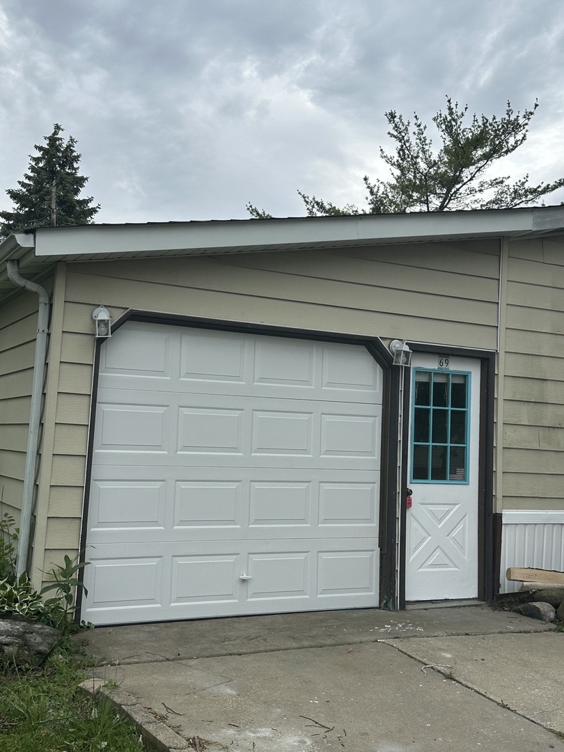 69 Candlegate Circle