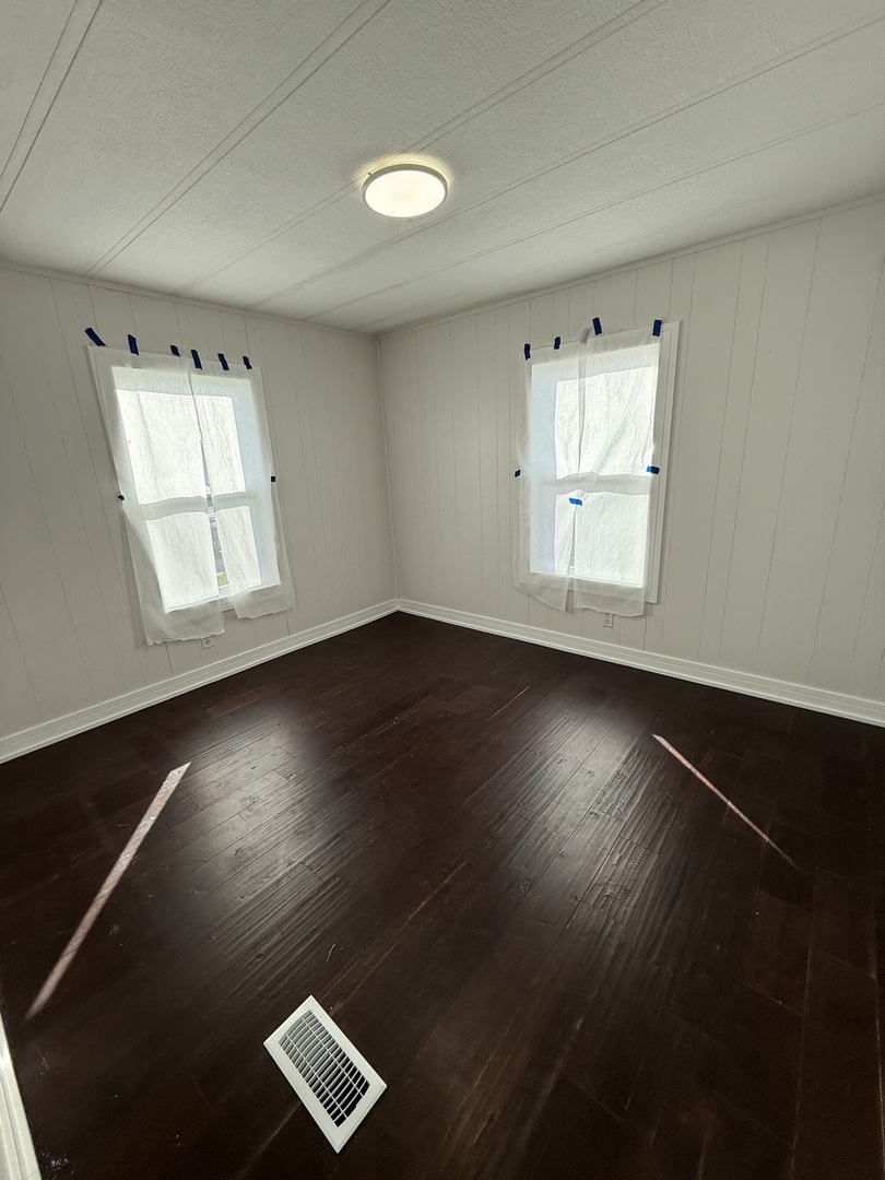 25 Hearthside Drive