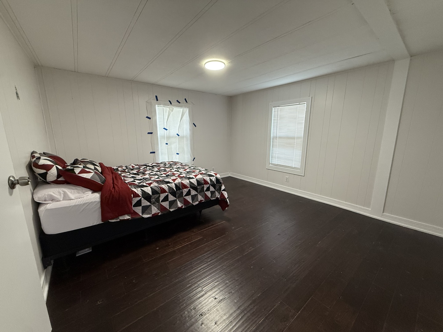 25 Hearthside Drive