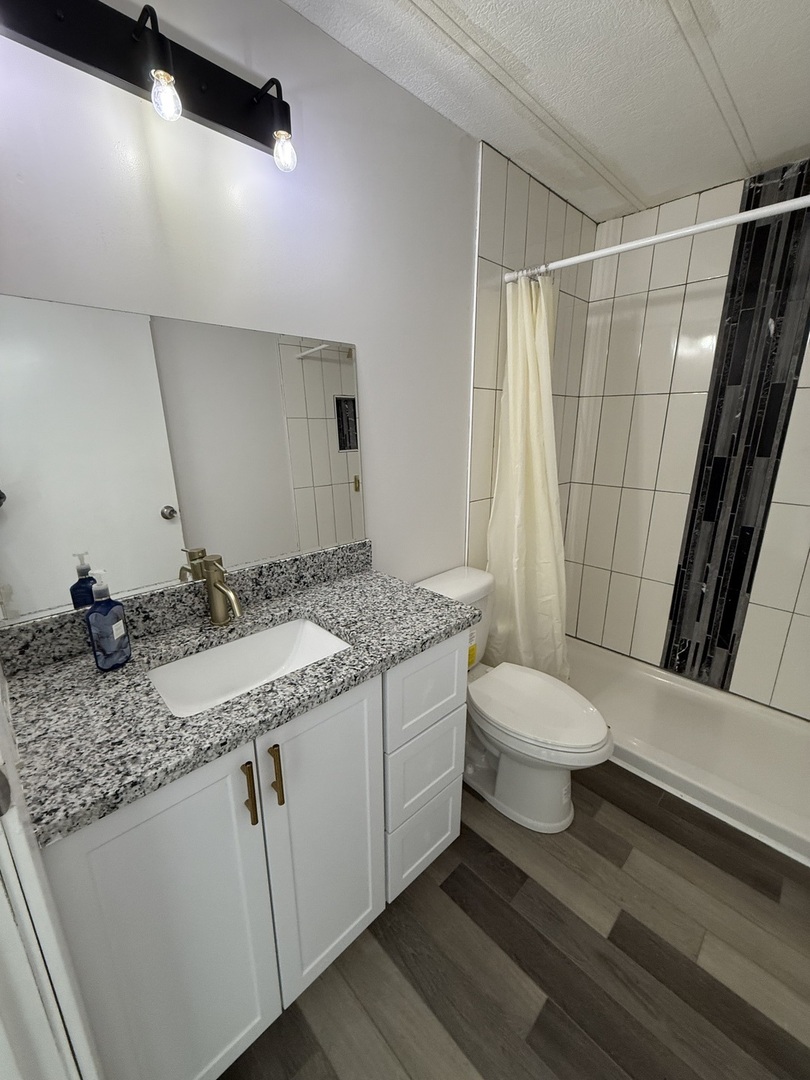 25 Hearthside Drive
