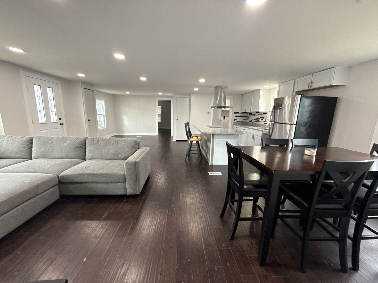 25 Hearthside Drive
