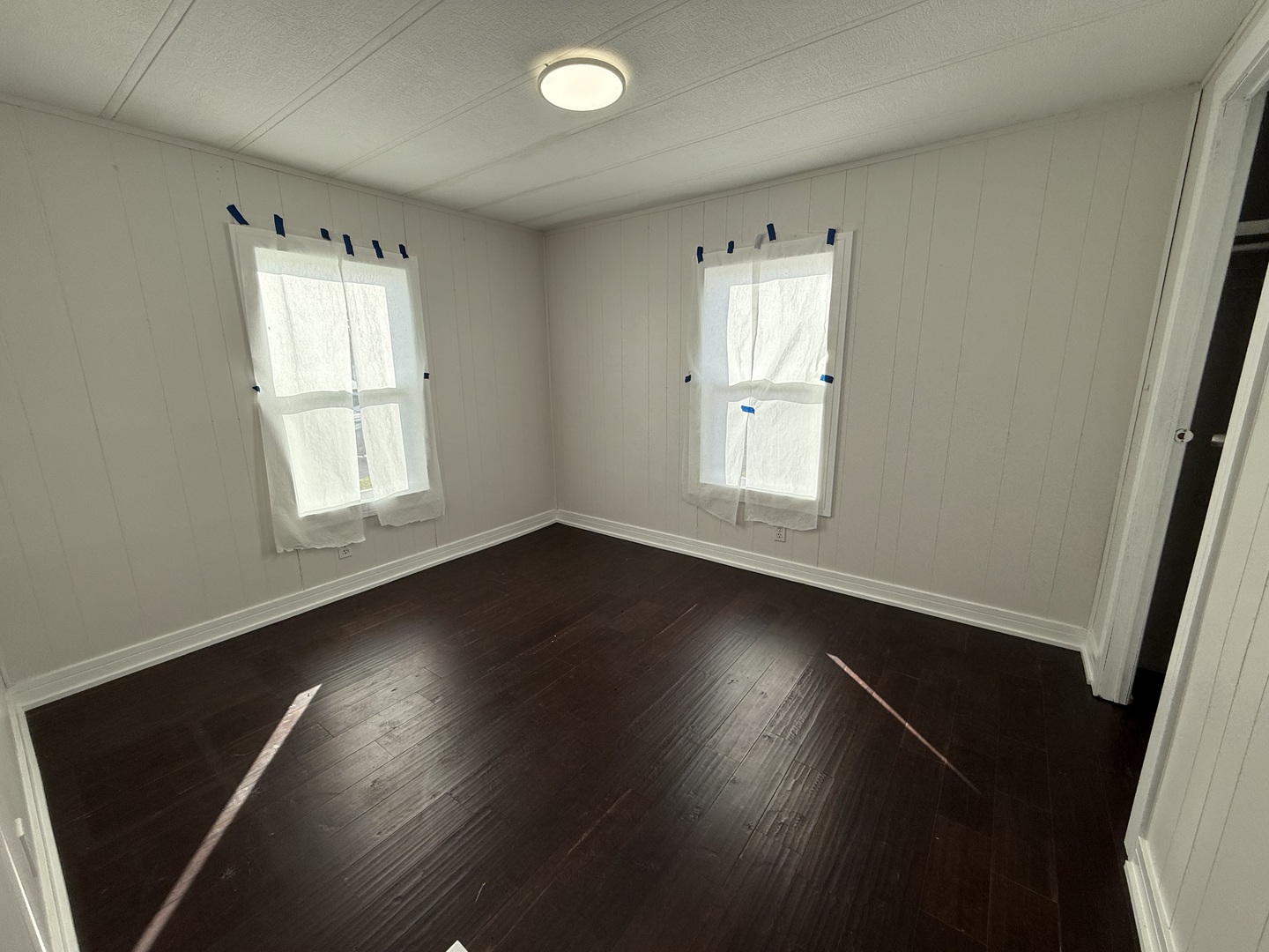 25 Hearthside Drive
