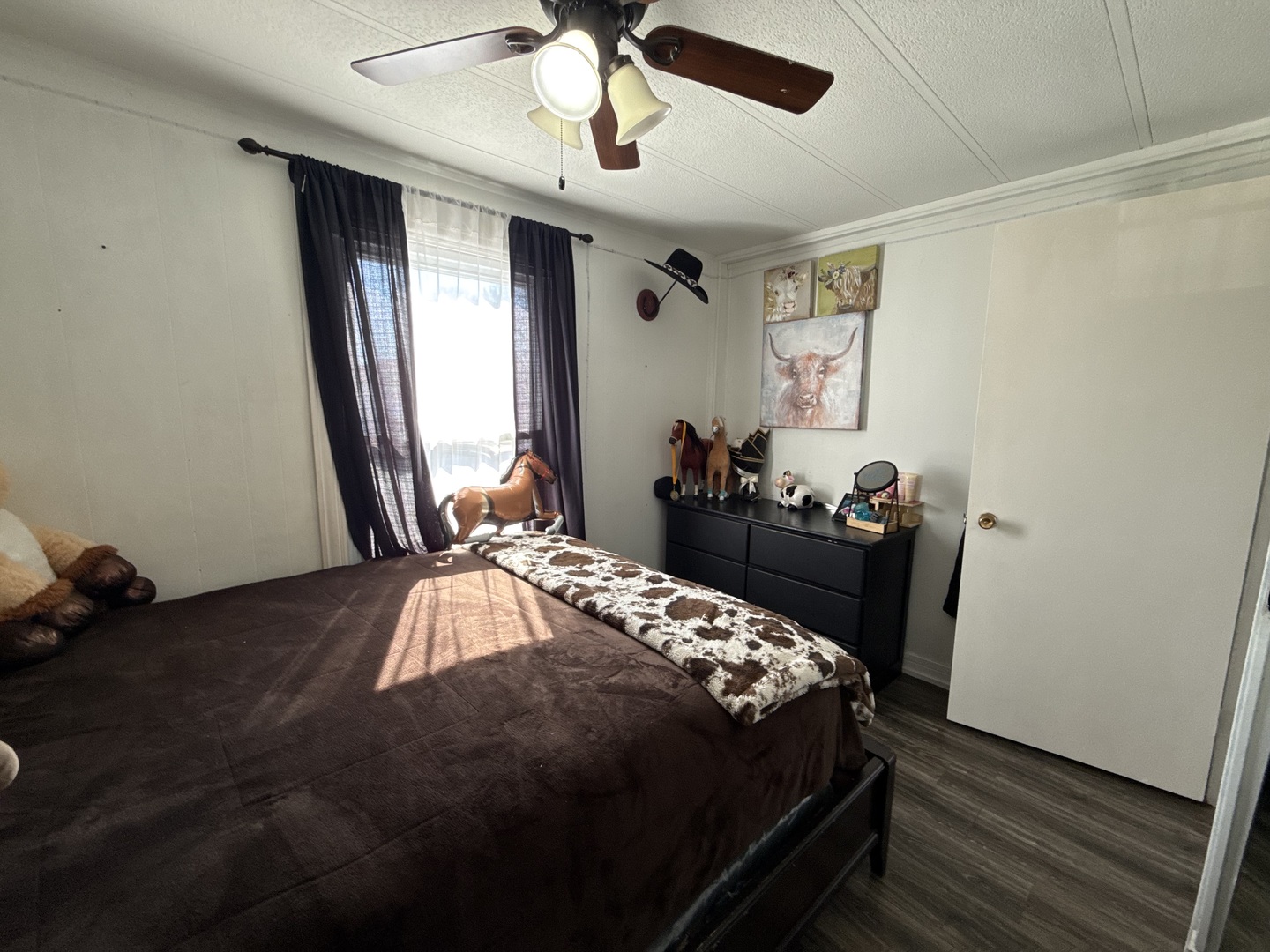 22 Hearthside Drive