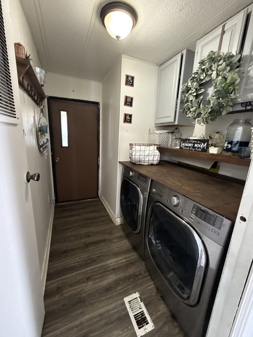 22 Hearthside Drive