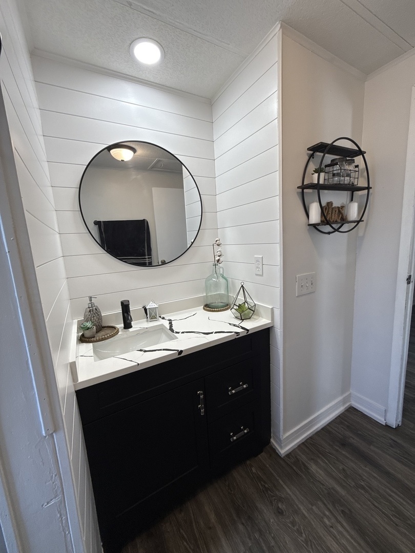22 Hearthside Drive