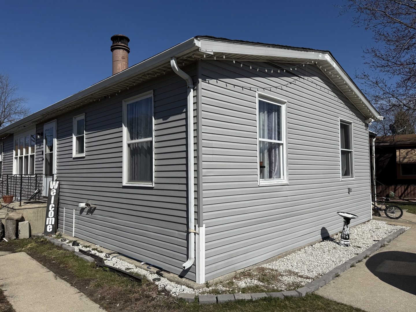 22 Hearthside Drive
