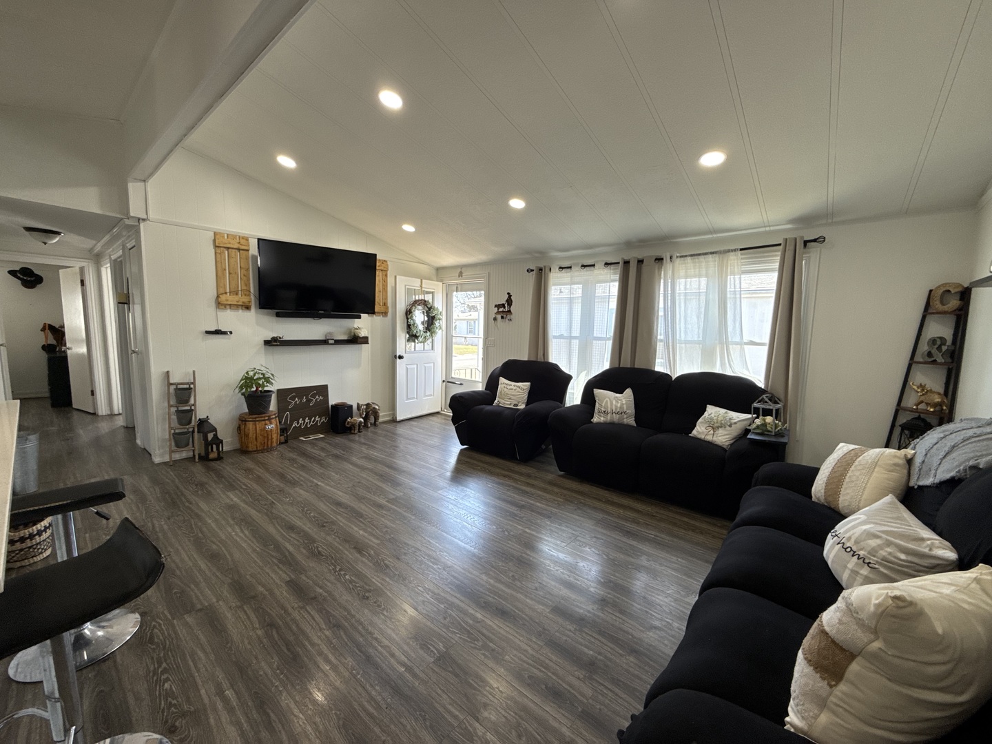 22 Hearthside Drive
