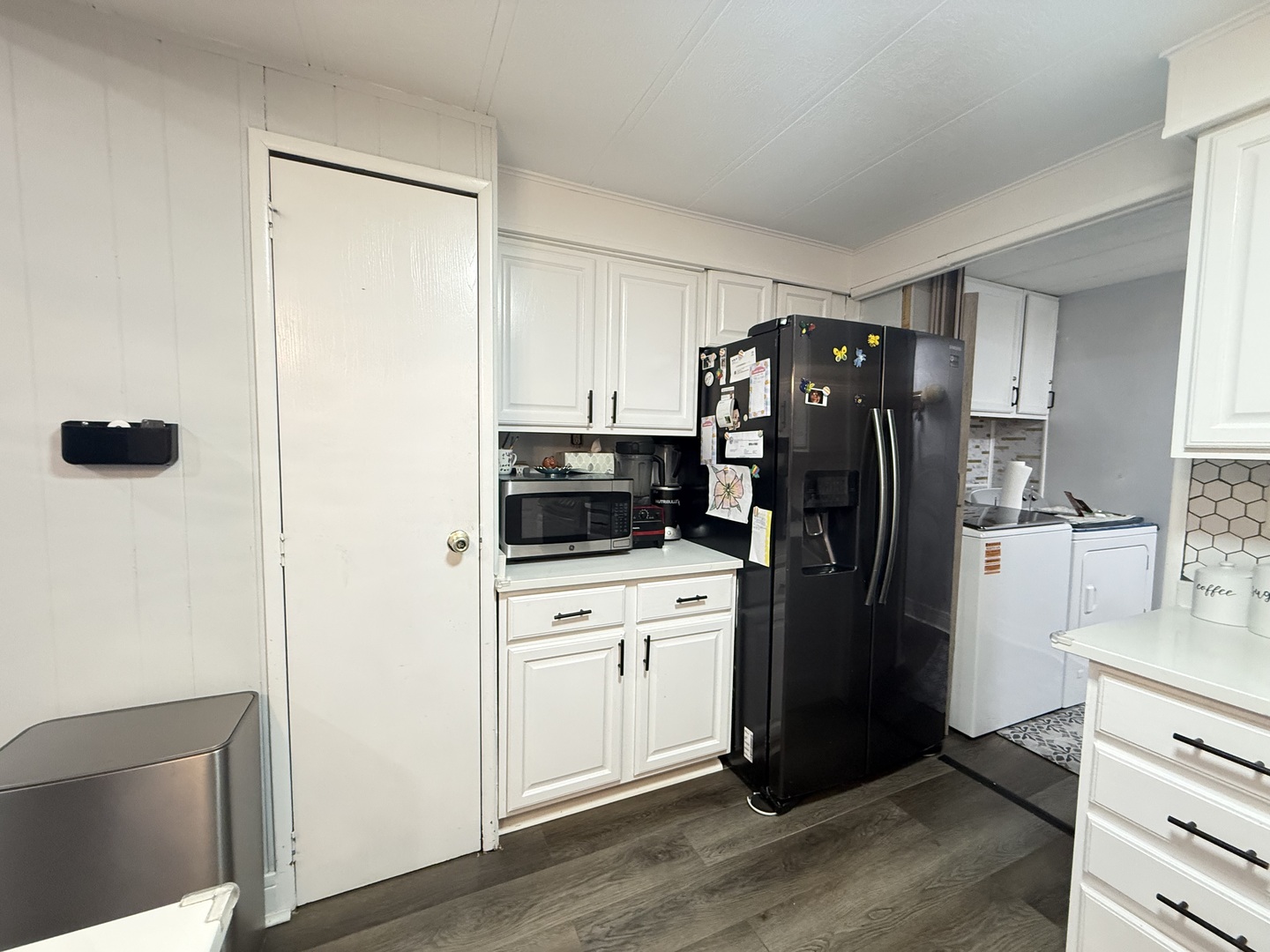 588 Hickory Glen