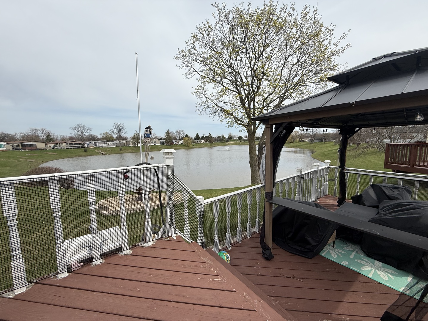 588 Hickory Glen