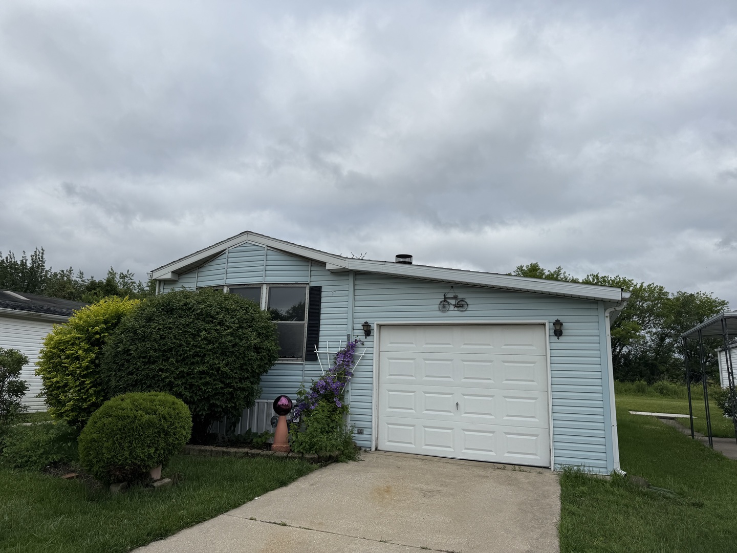 664 Huntsbridge Road