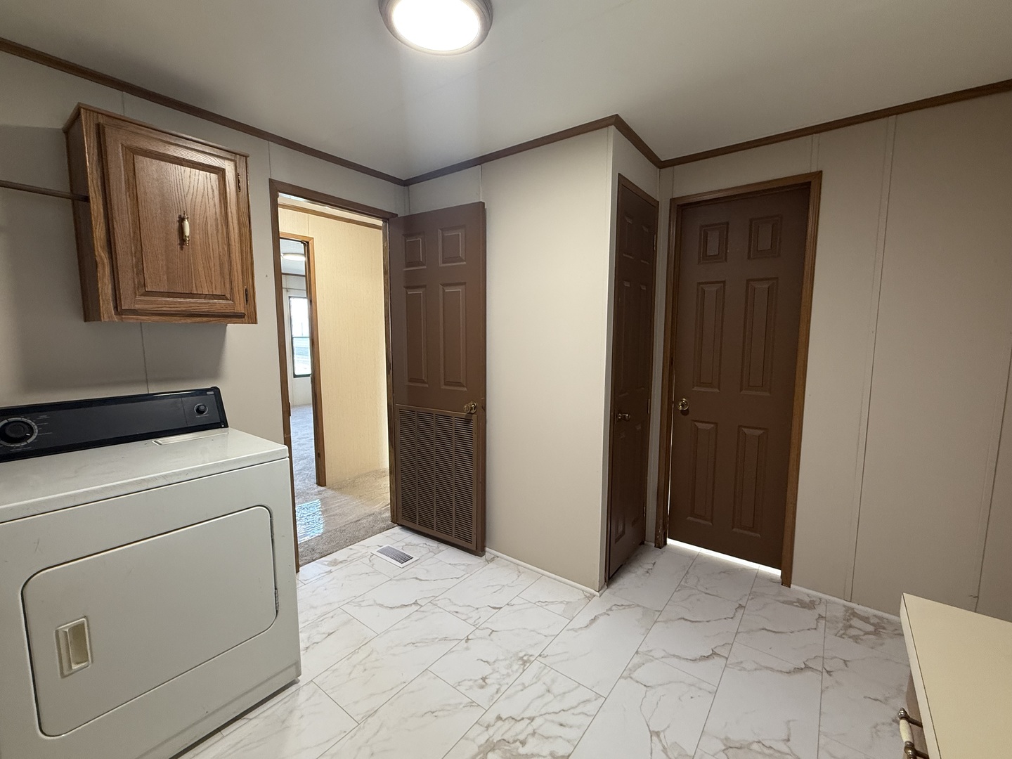 735 Thorntree Terrace