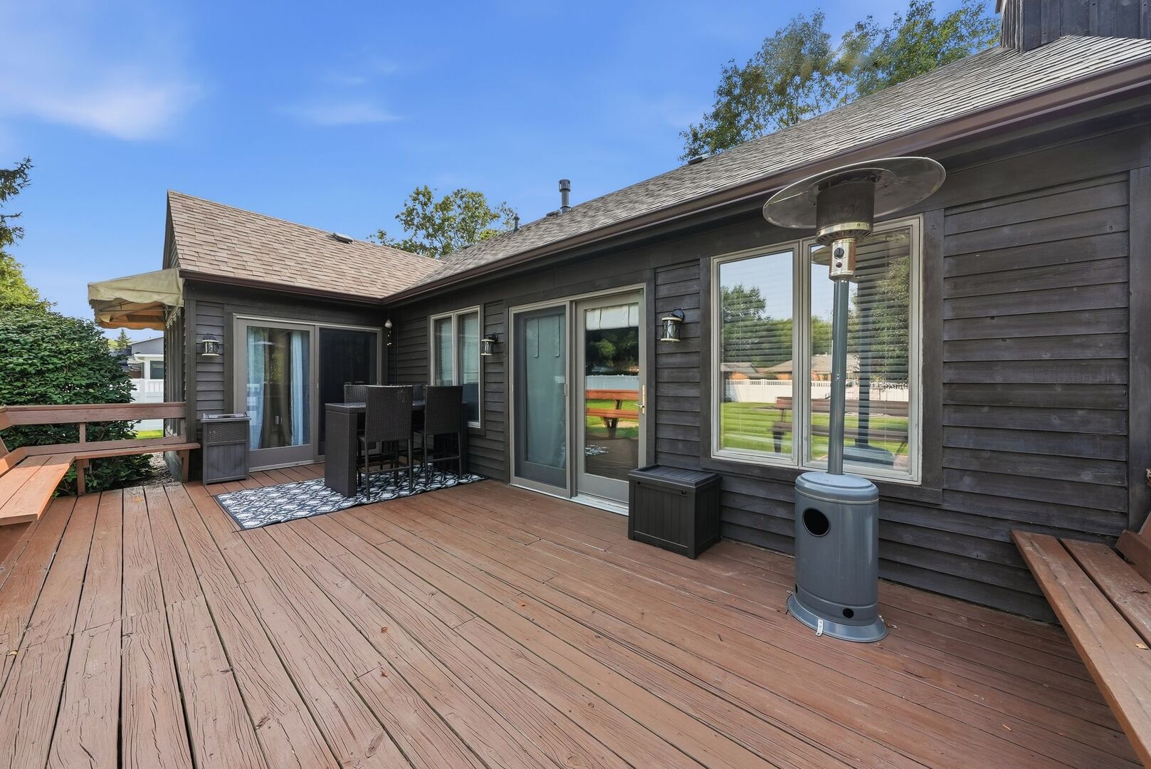 8 Woodside Avenue