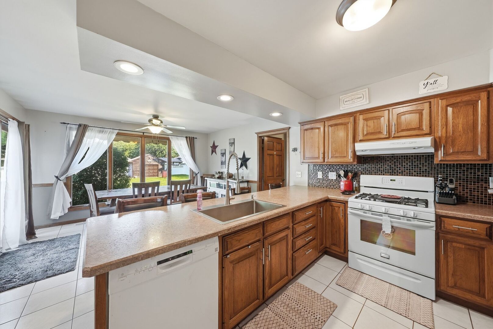 8 Woodside Avenue