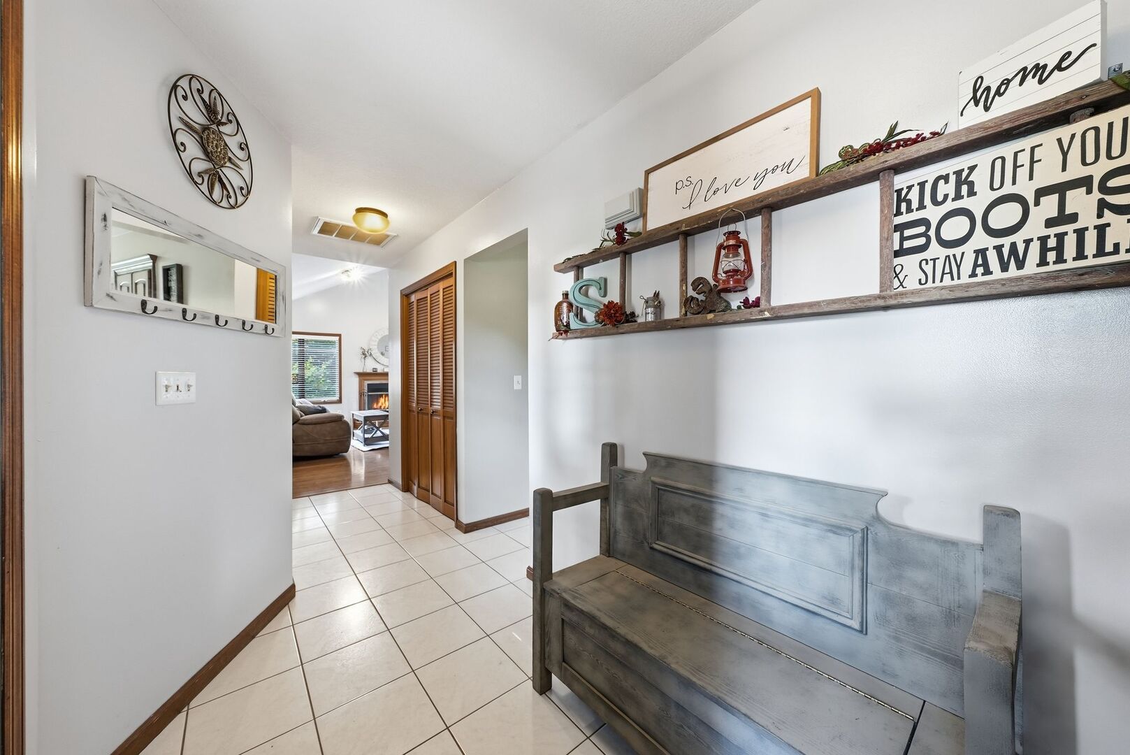 8 Woodside Avenue