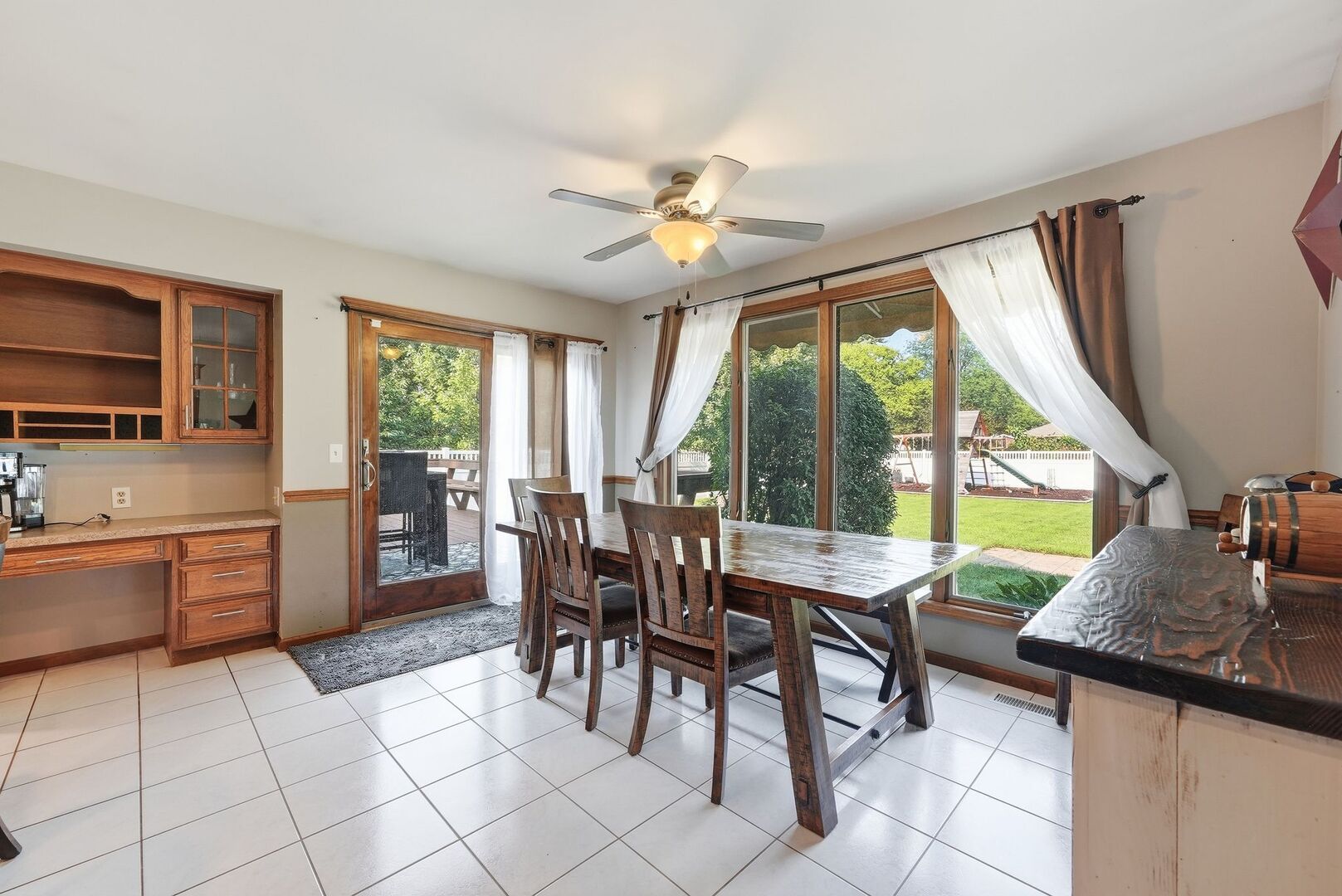 8 Woodside Avenue