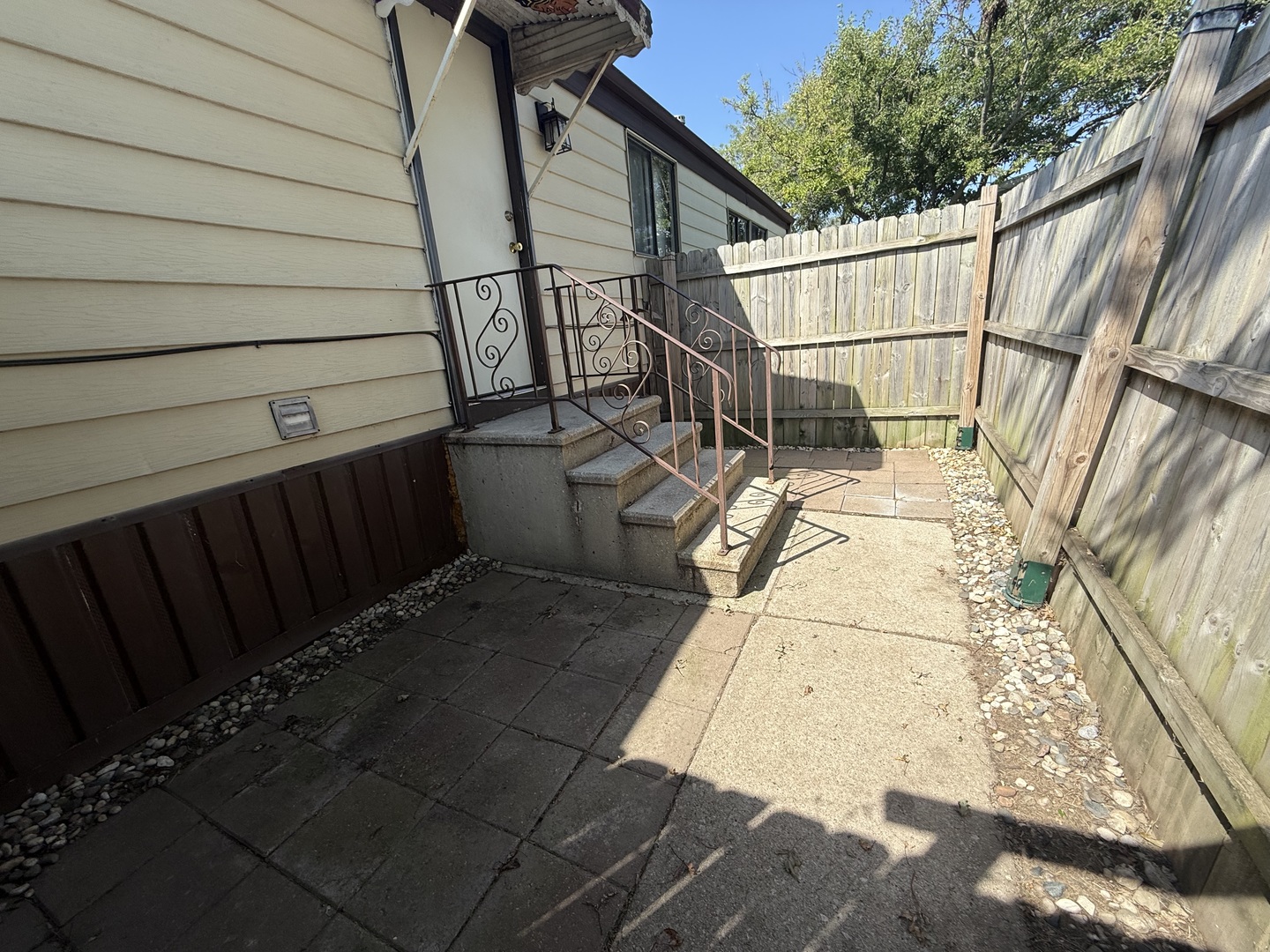 525 Moorfield Road