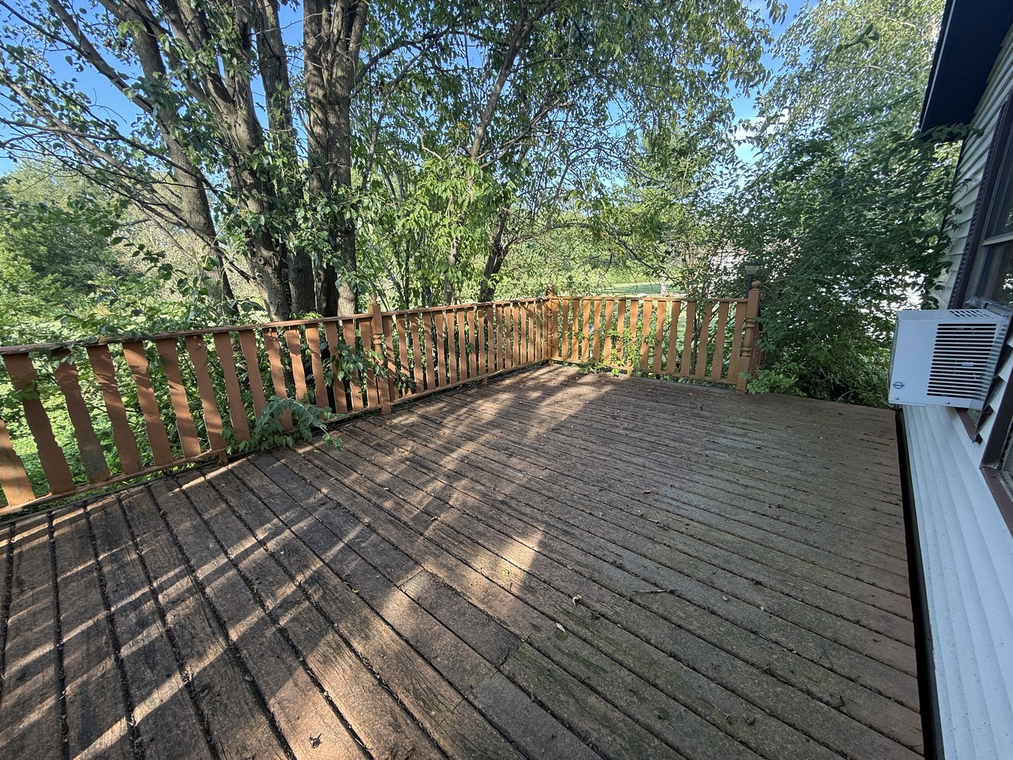 557 Huntsbridge Road