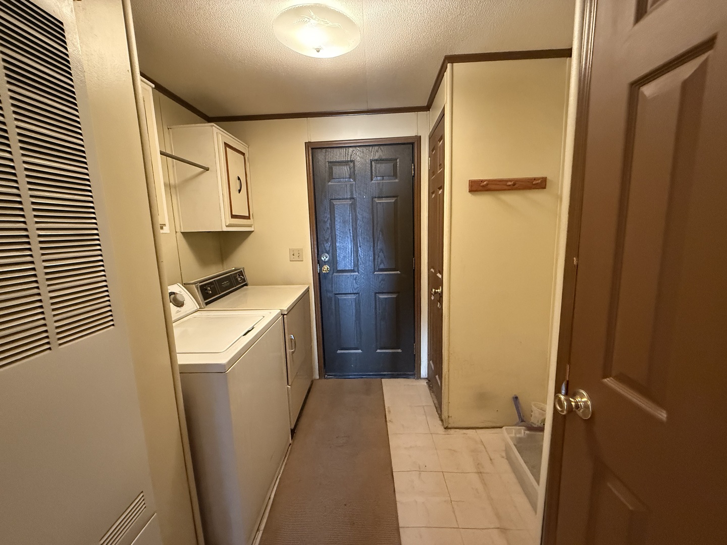 557 Huntsbridge Road