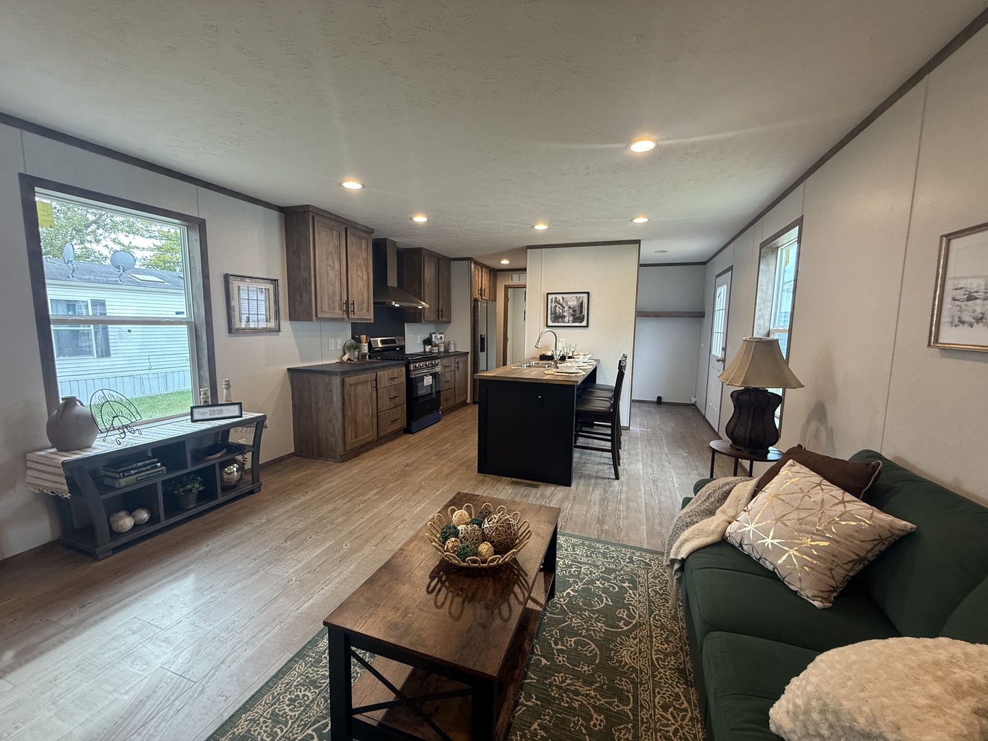 13 Hearthside Road