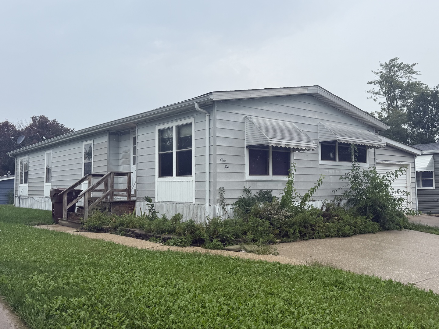 110 HUNTSBRIDGE Road Unit: 110