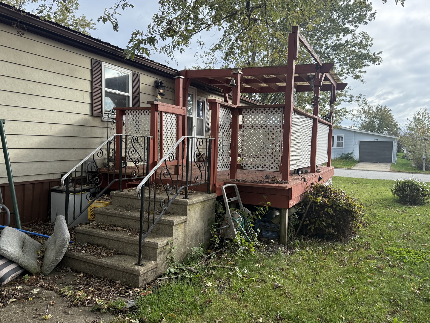 280 Blackthorn Road