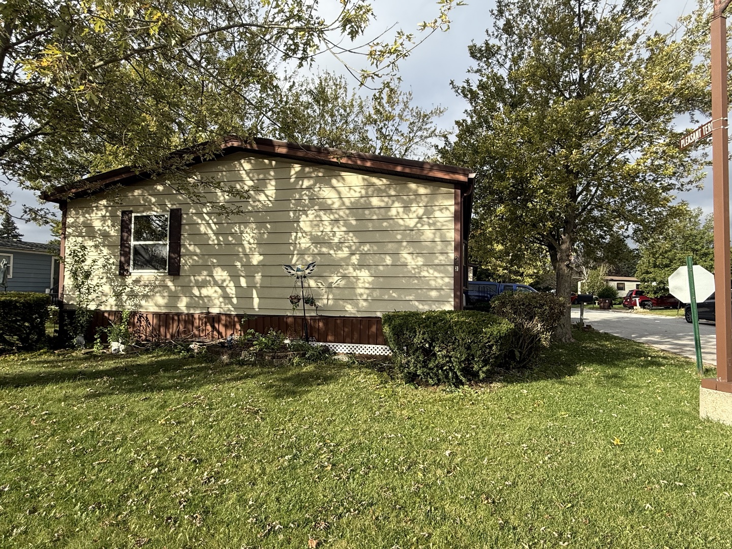 280 Blackthorn Road