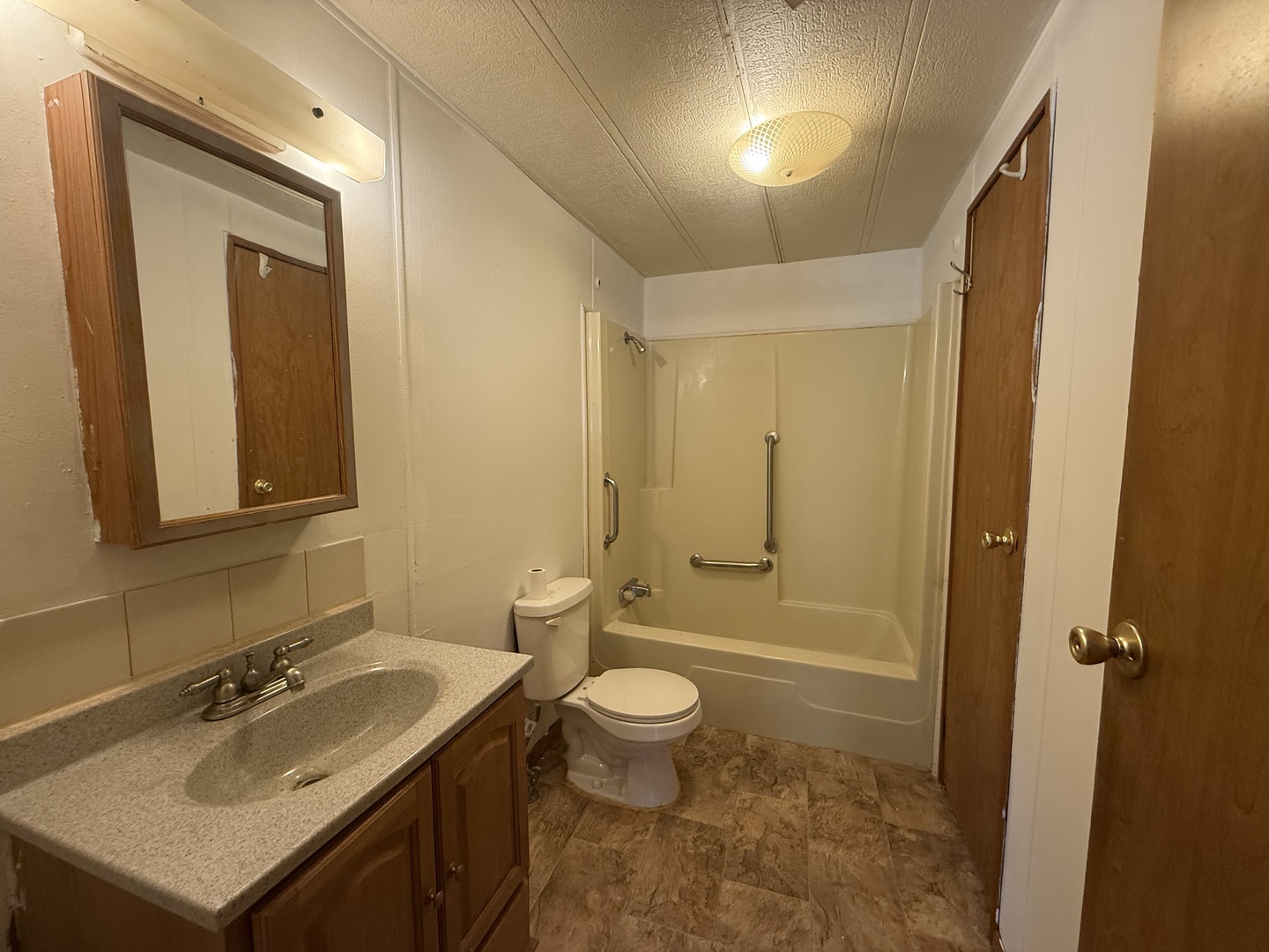 280 Blackthorn Road