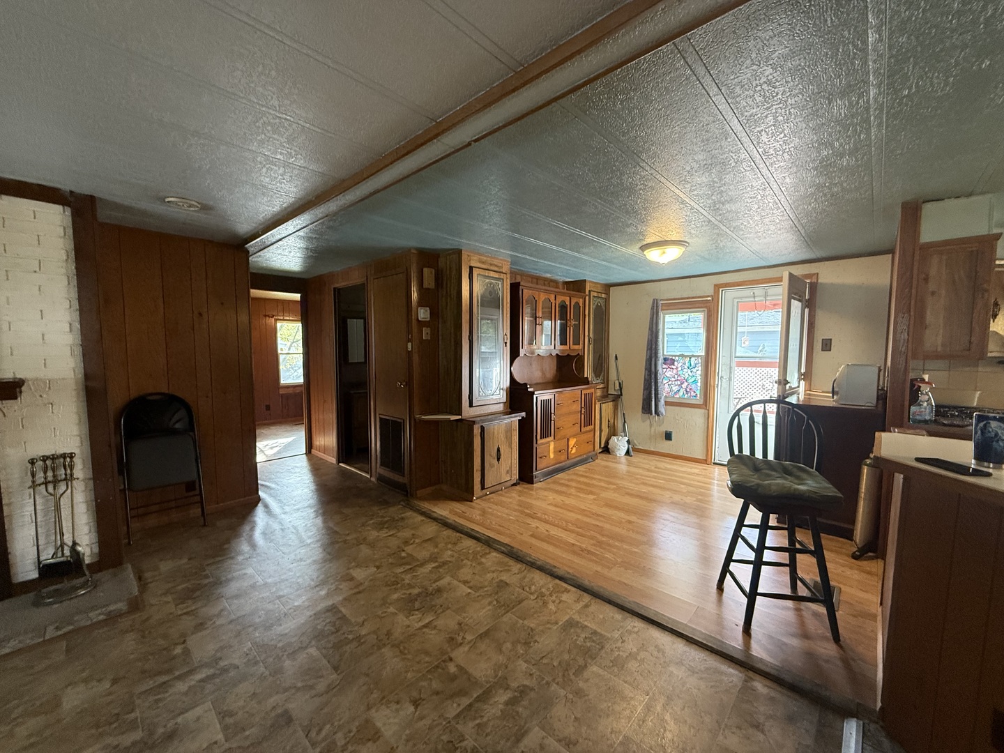 280 Blackthorn Road