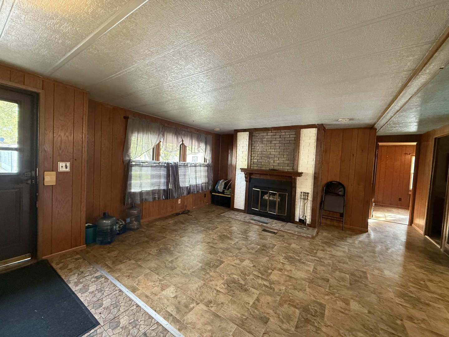 280 Blackthorn Road