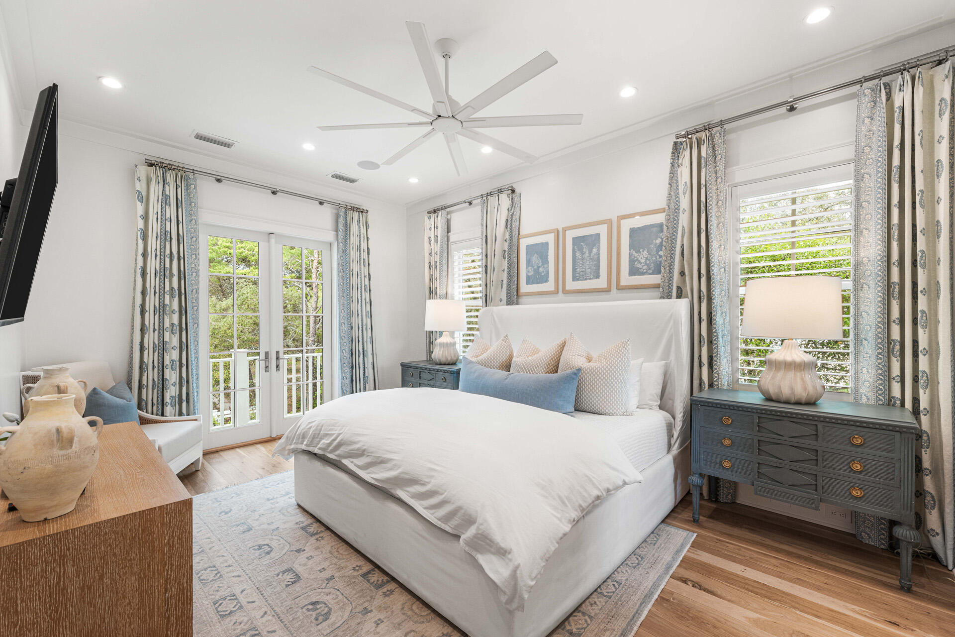 605 Western Lake Drive