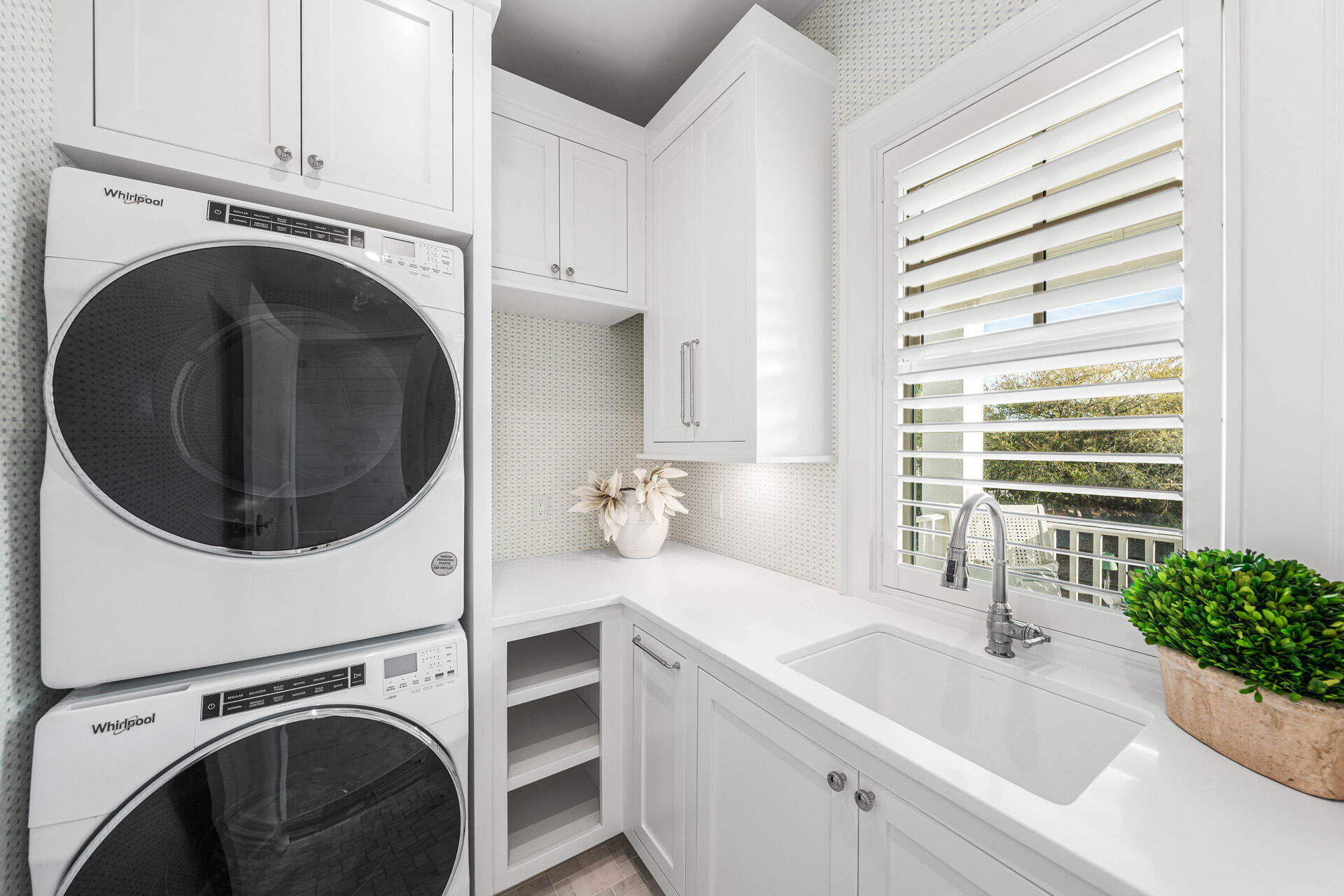 605 Western Lake Drive