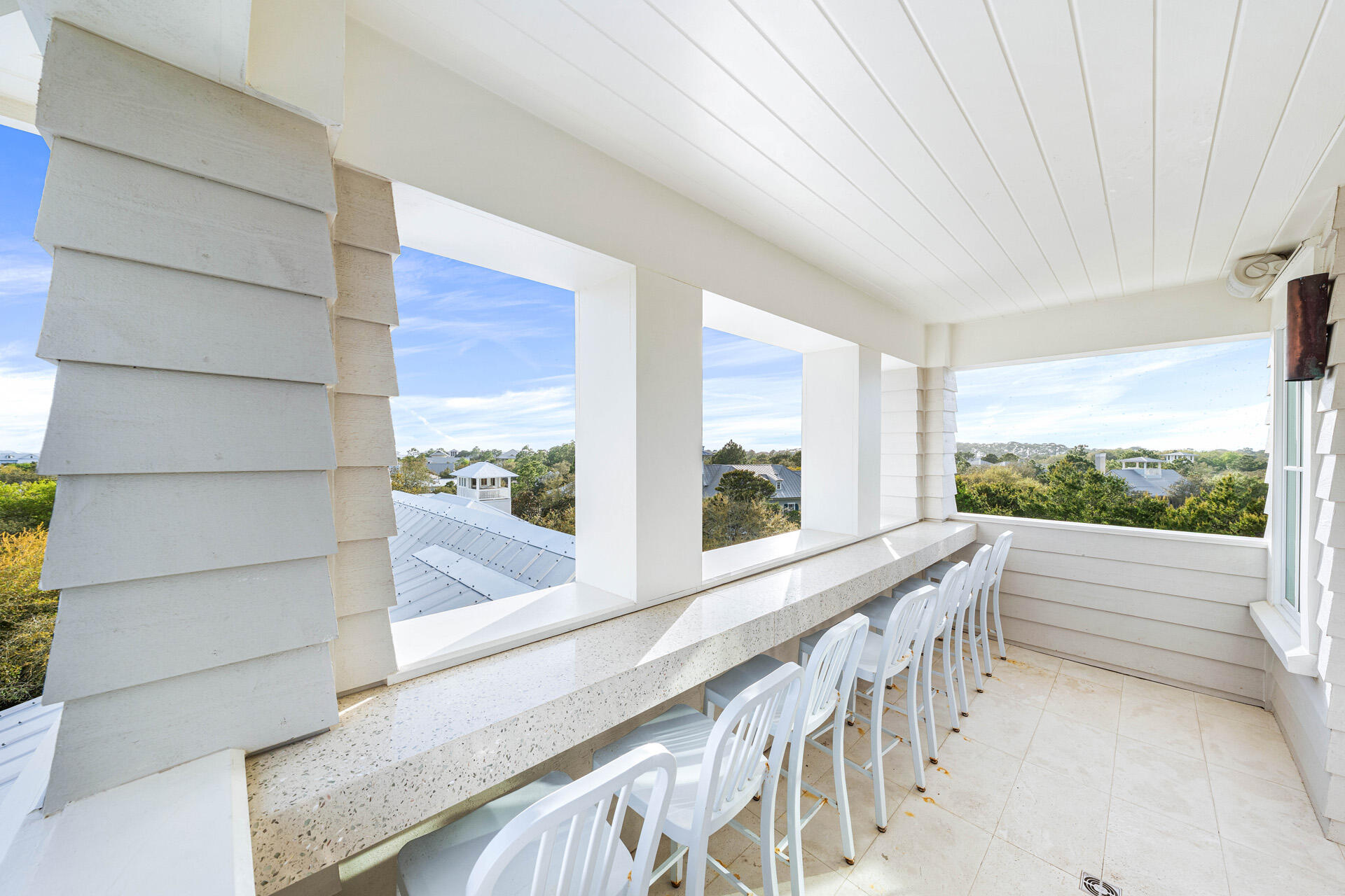 605 Western Lake Drive