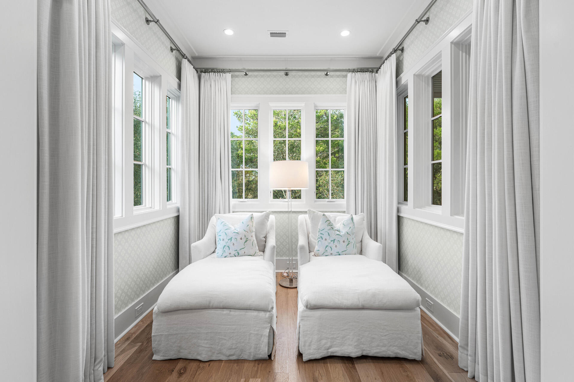 605 Western Lake Drive