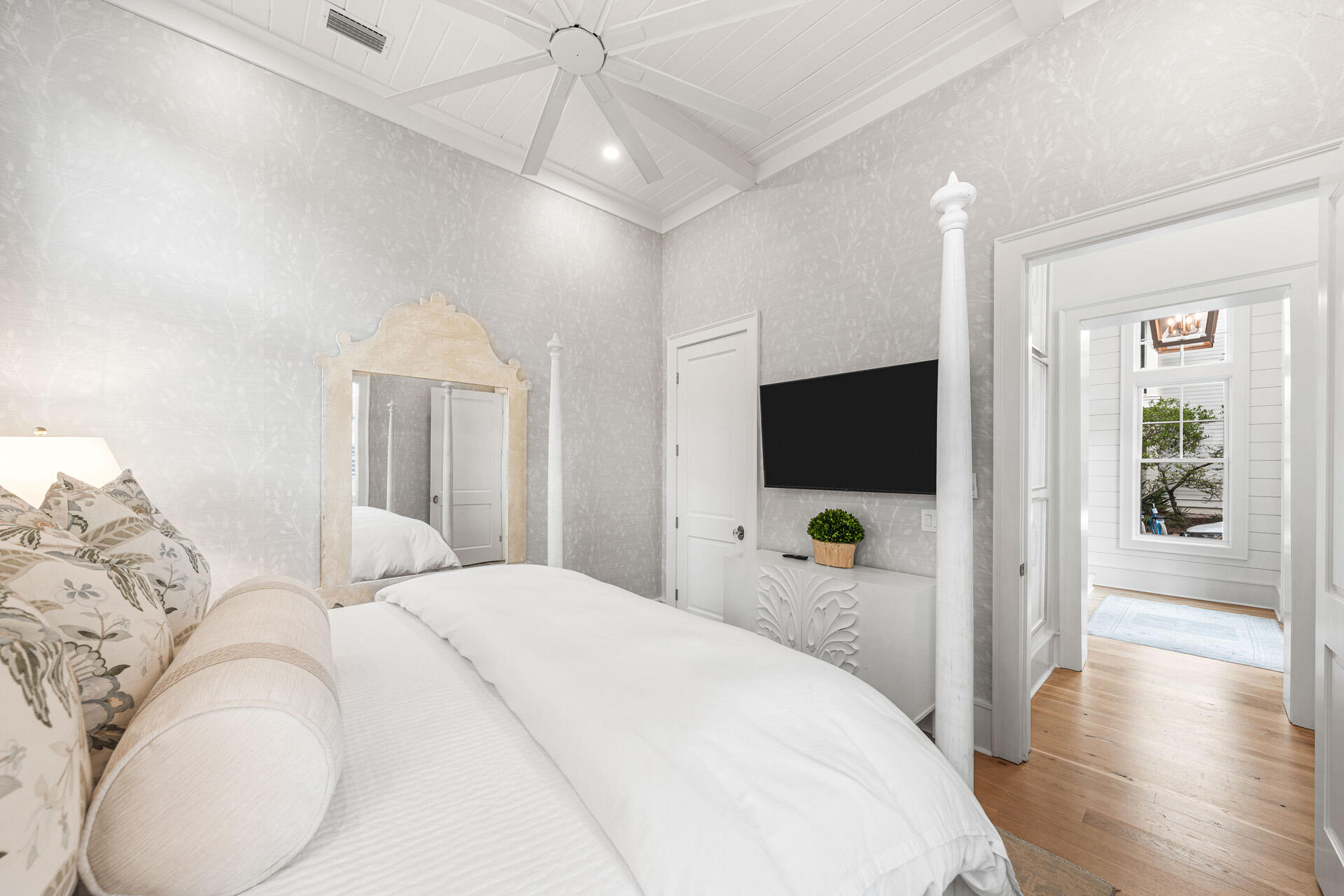 605 Western Lake Drive