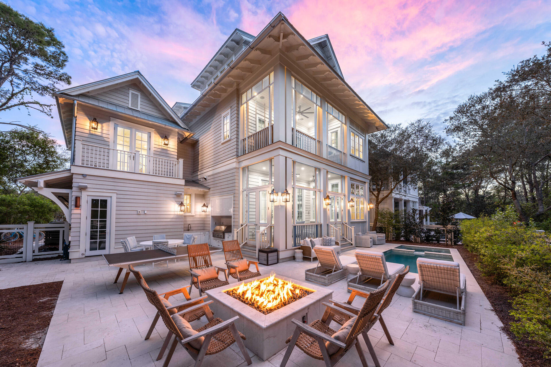 605 Western Lake Drive