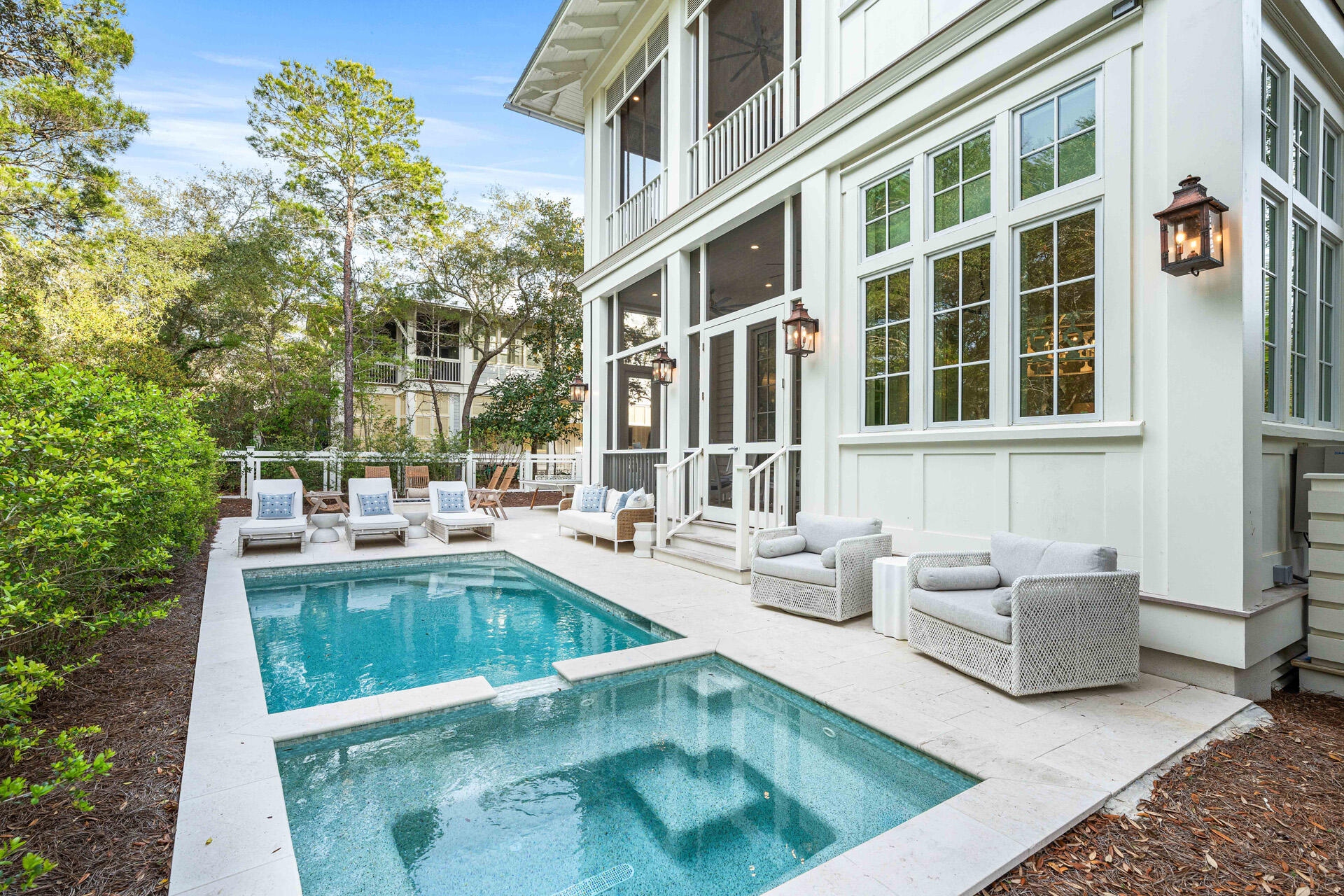 605 Western Lake Drive