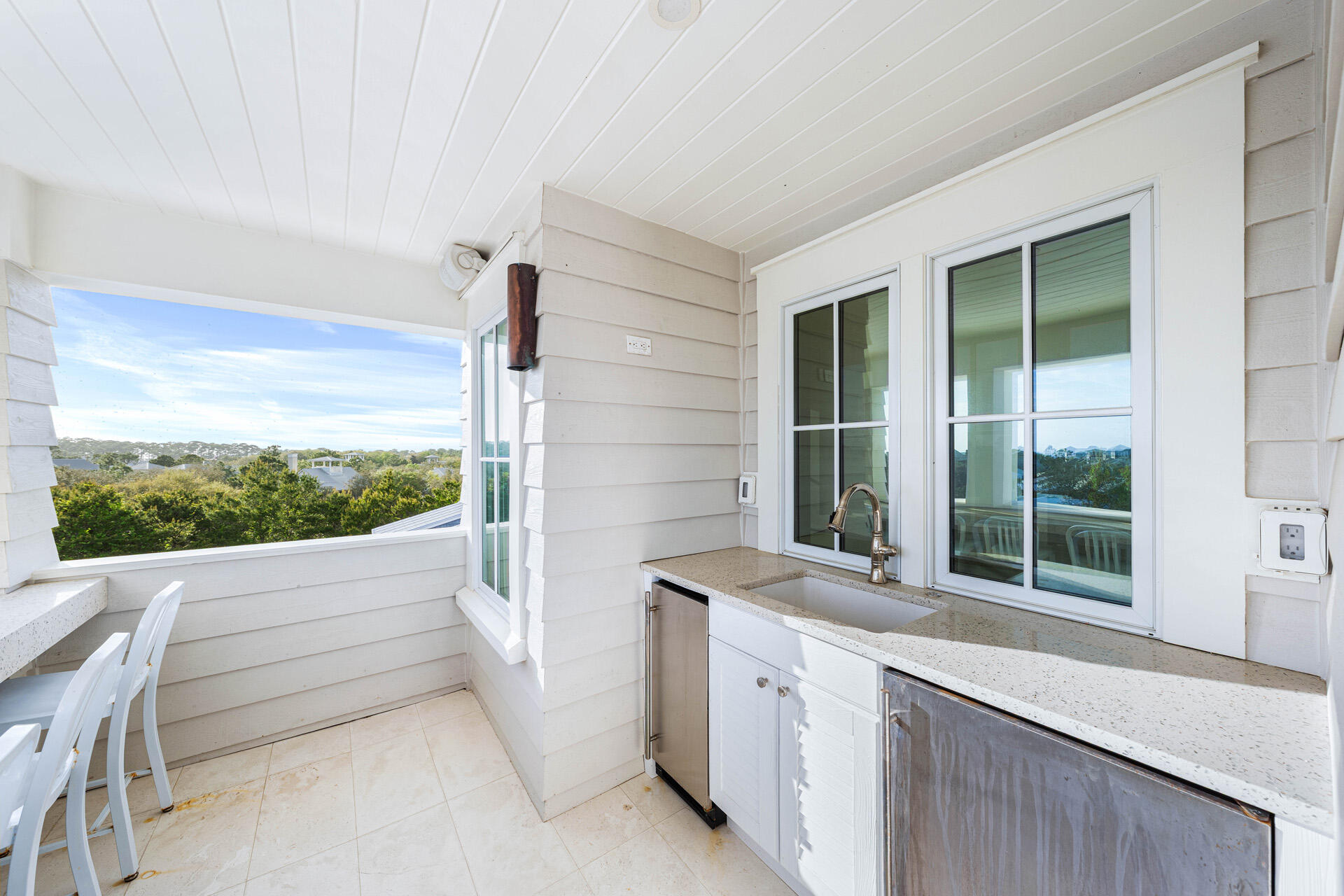 605 Western Lake Drive