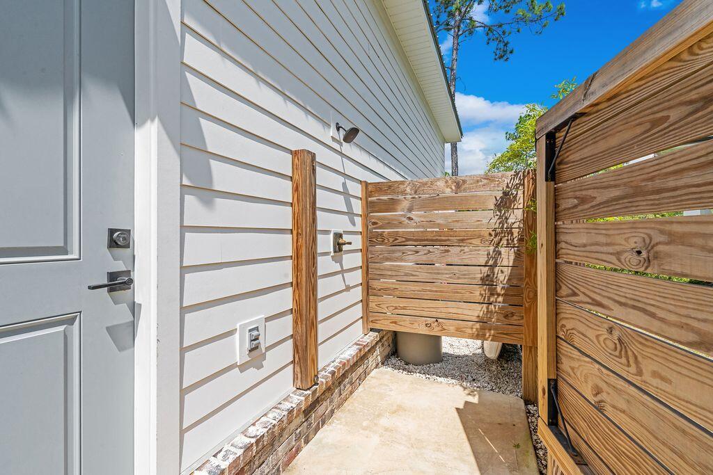 51 Seclusion Way