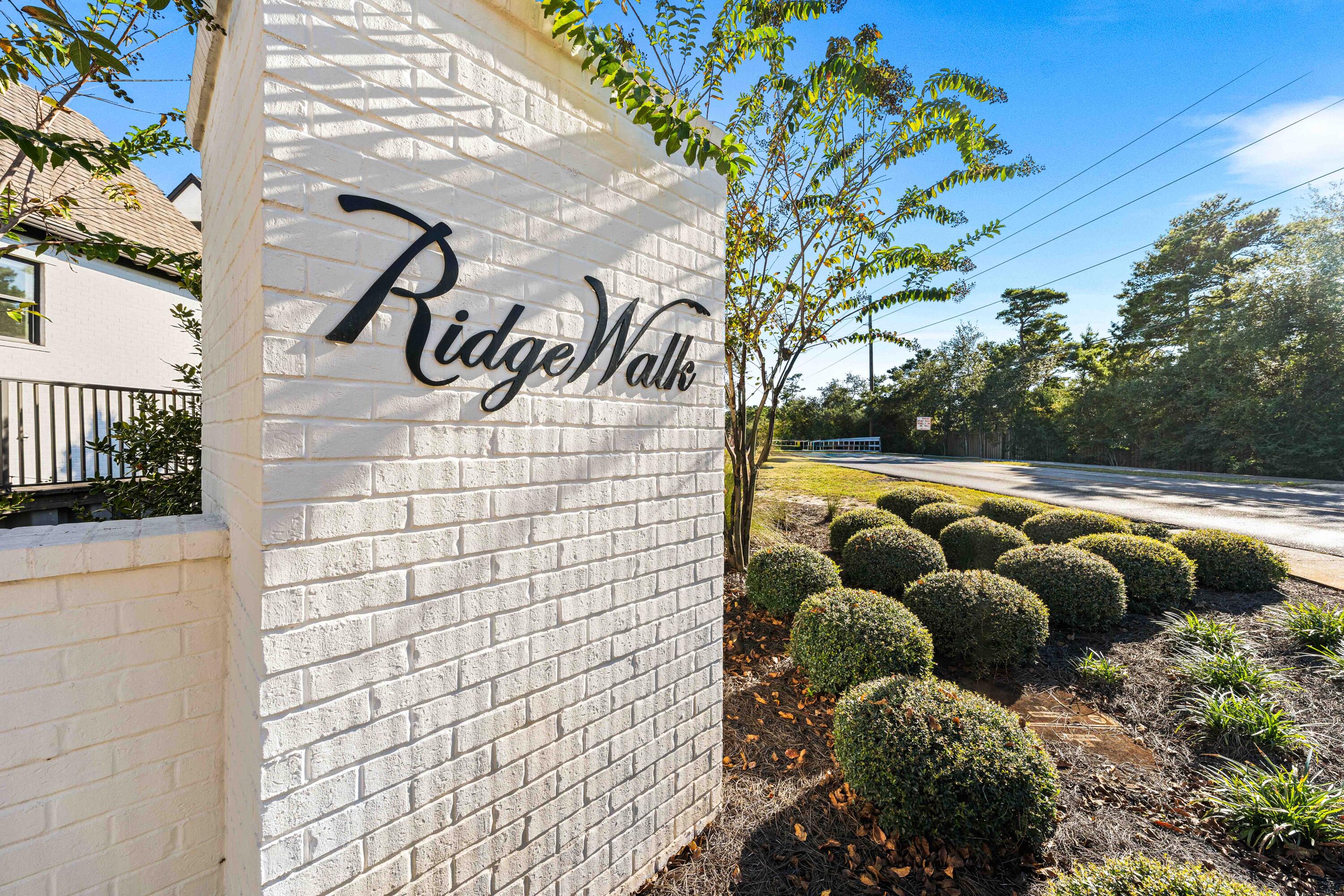38 Ridgewalk Circle