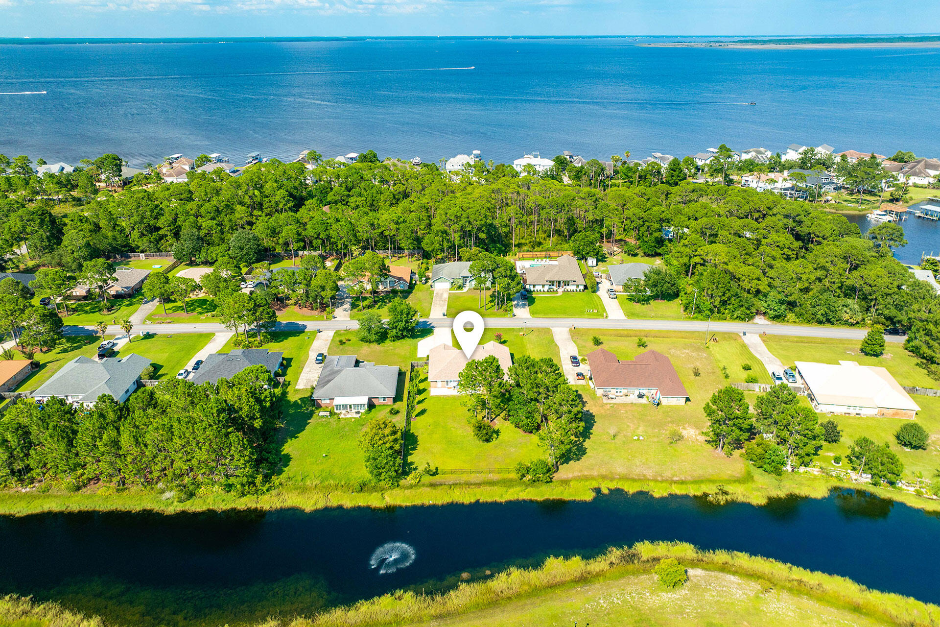565 E Shipwreck Road