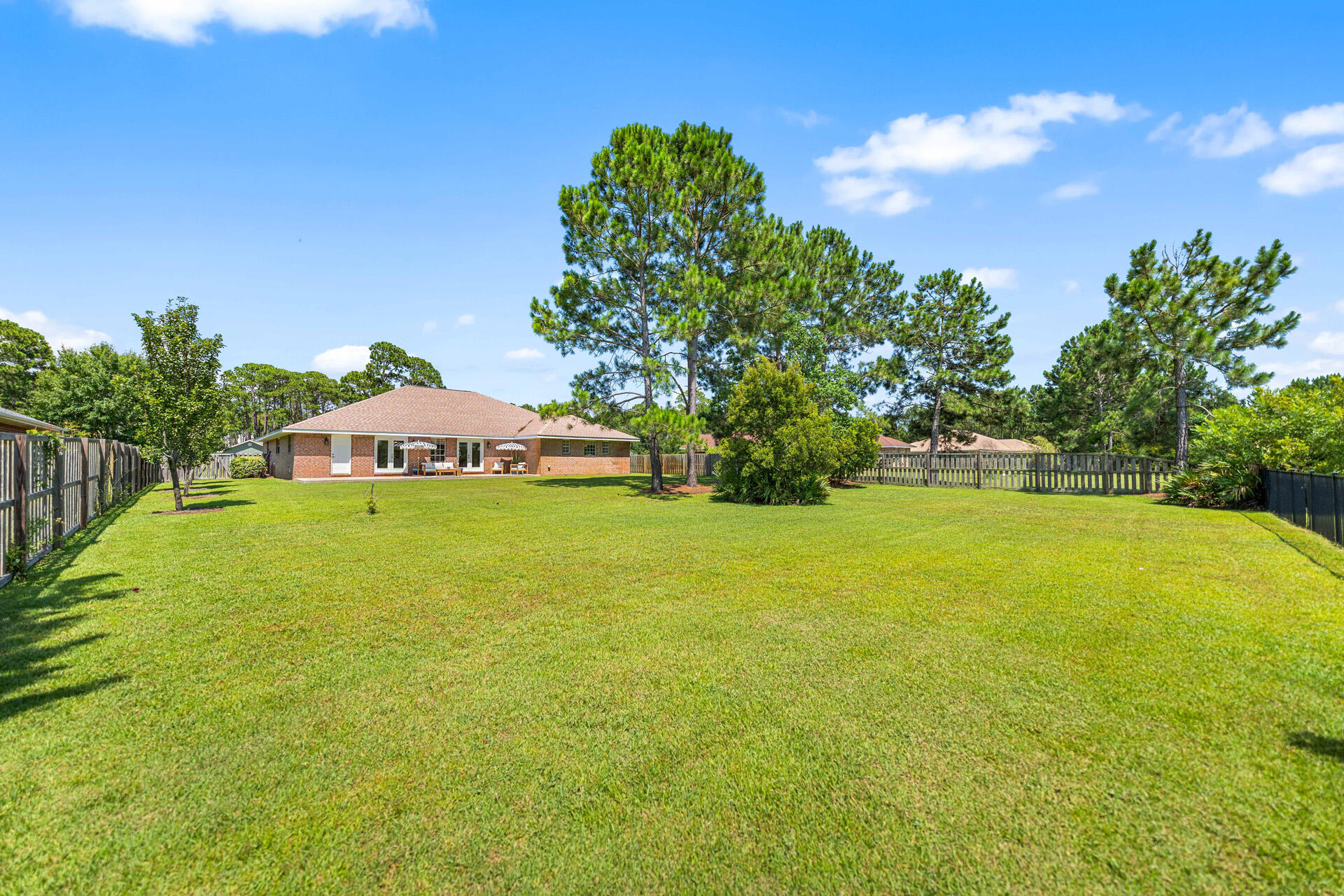 565 E Shipwreck Road