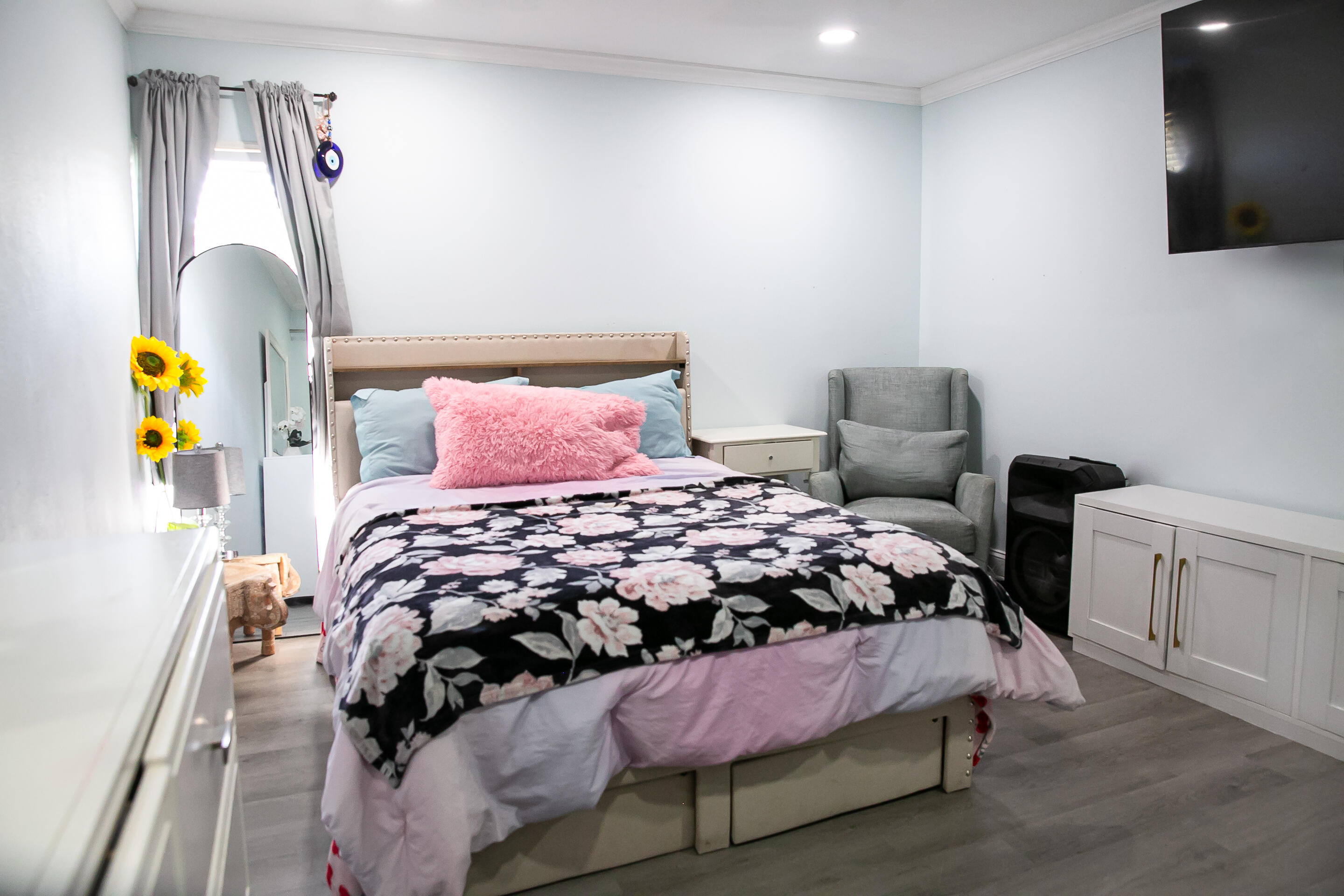 401 NW Marshall Court 7