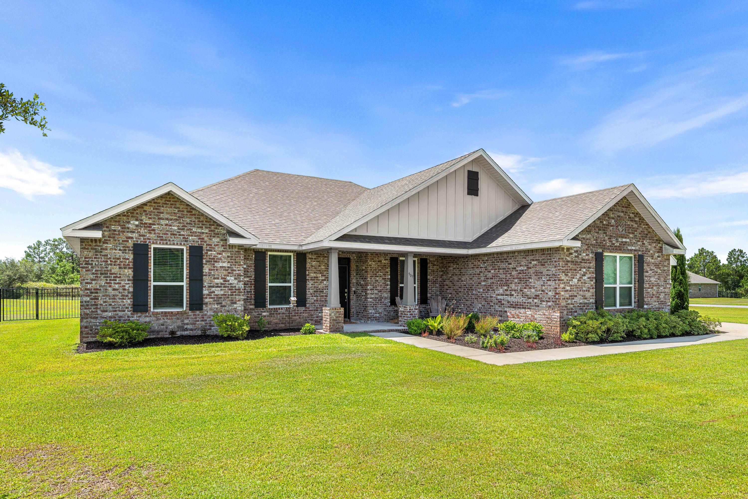 909 Brushed Dunes Circle