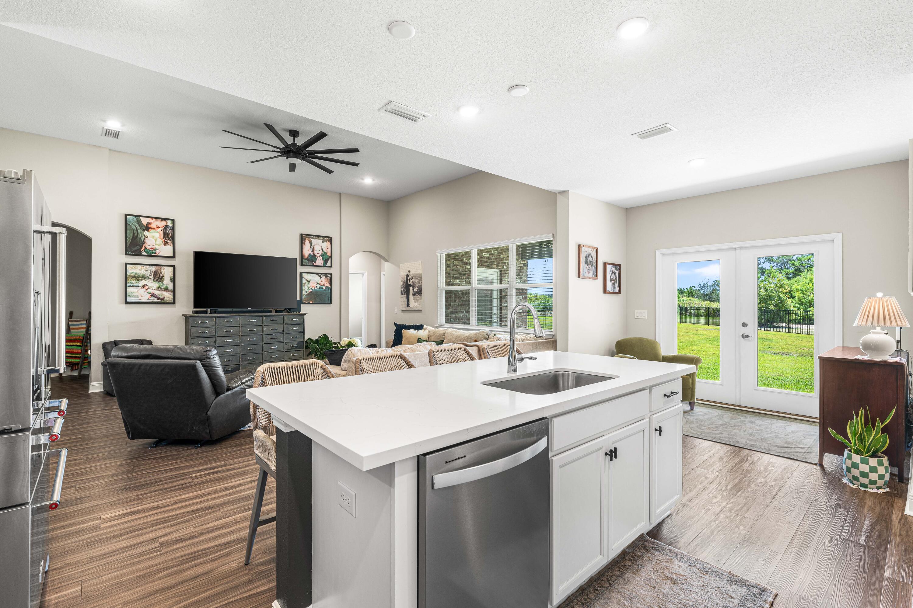 909 Brushed Dunes Circle