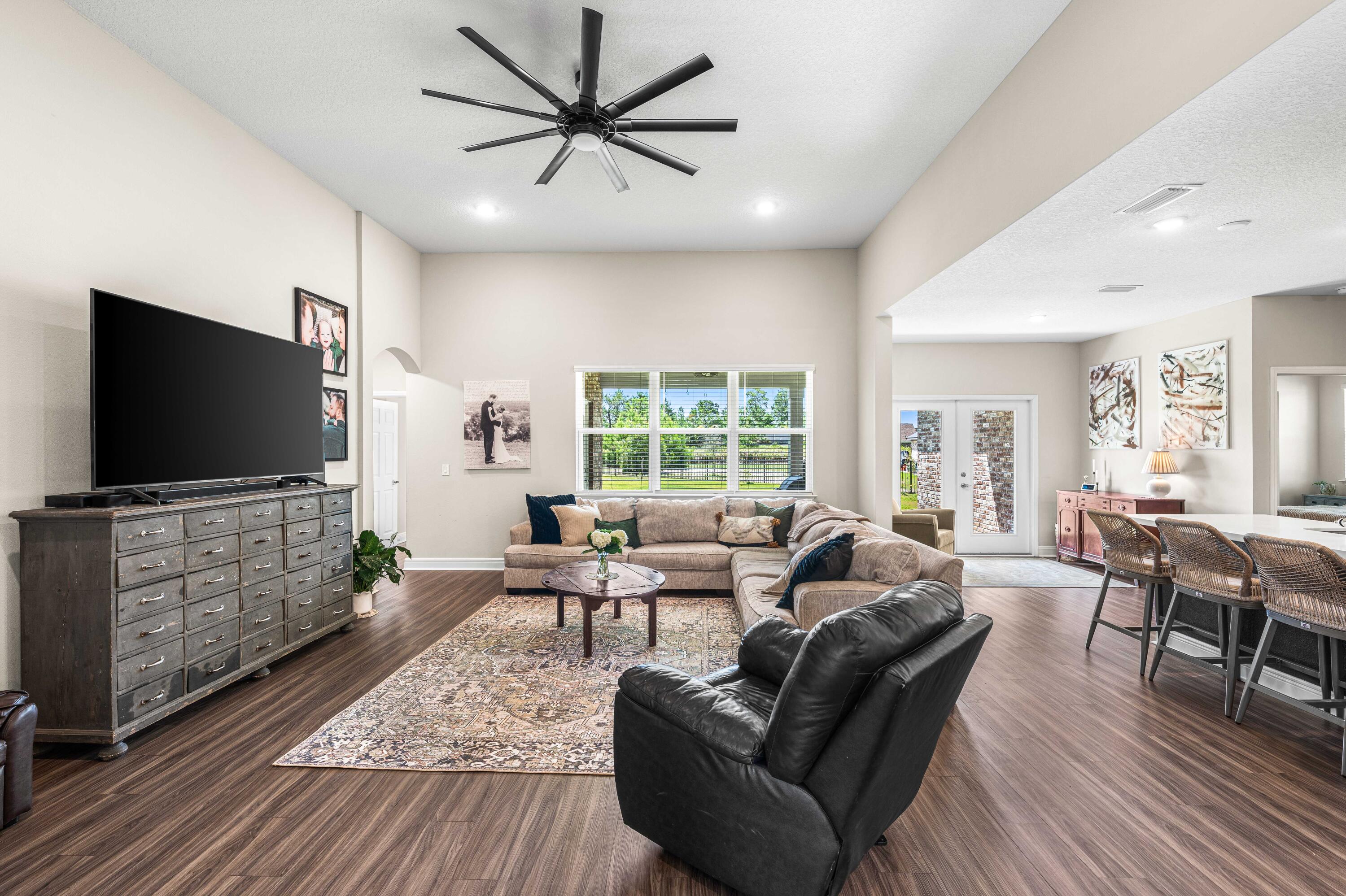 909 Brushed Dunes Circle