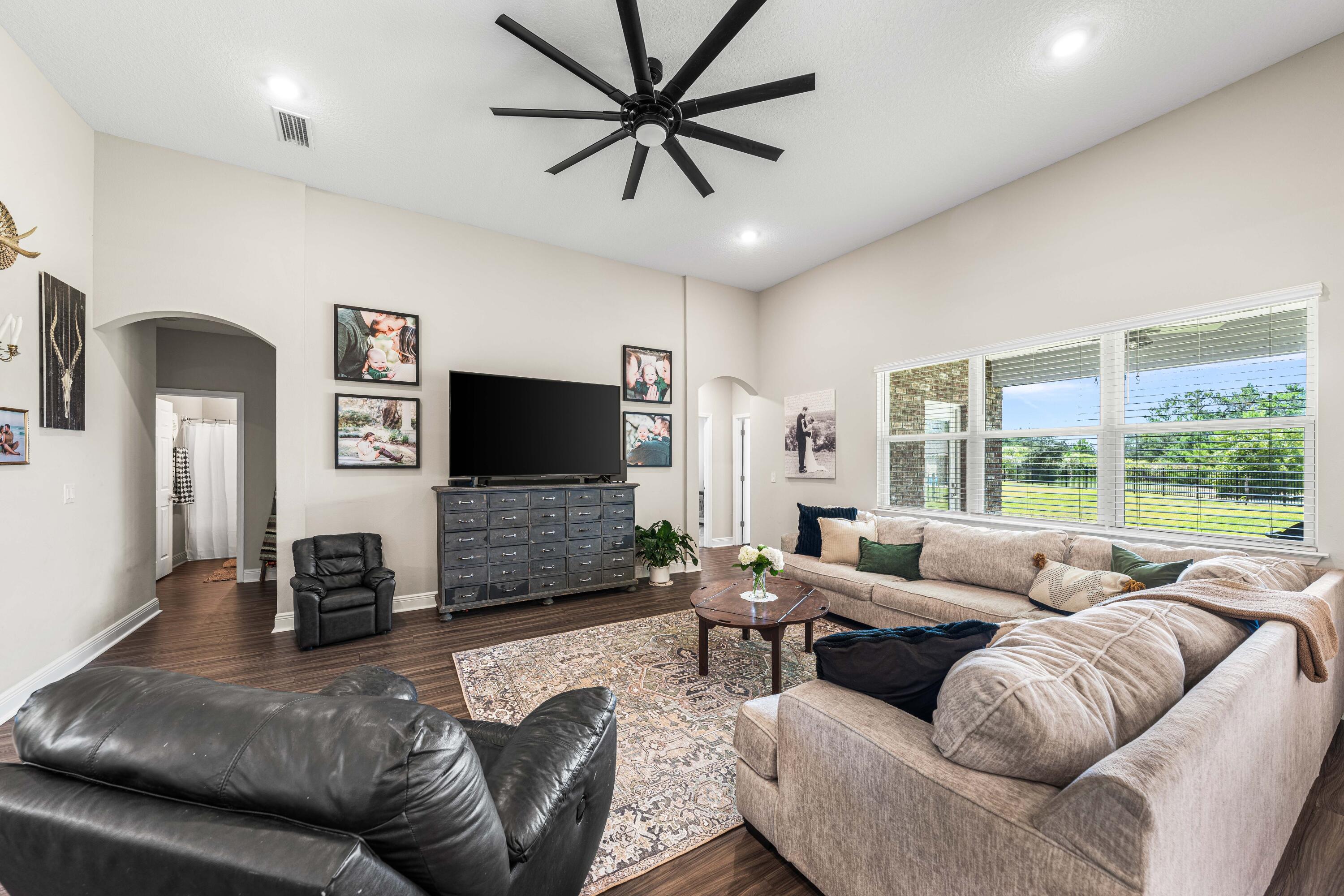 909 Brushed Dunes Circle